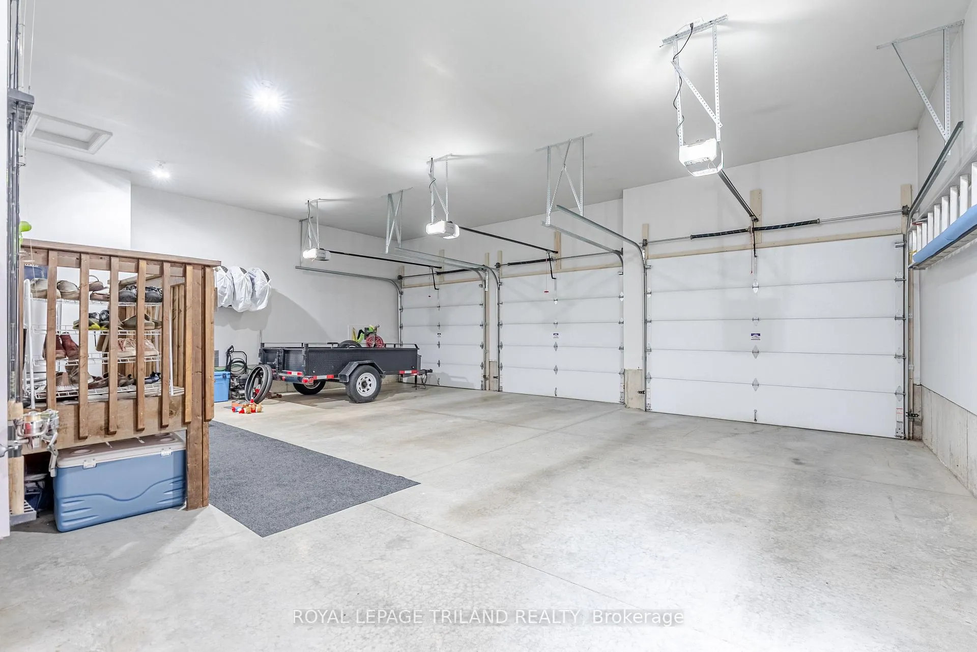 Photo 40 of 296 Dufferin Street, Central Elgin, Belmont — HOMEH