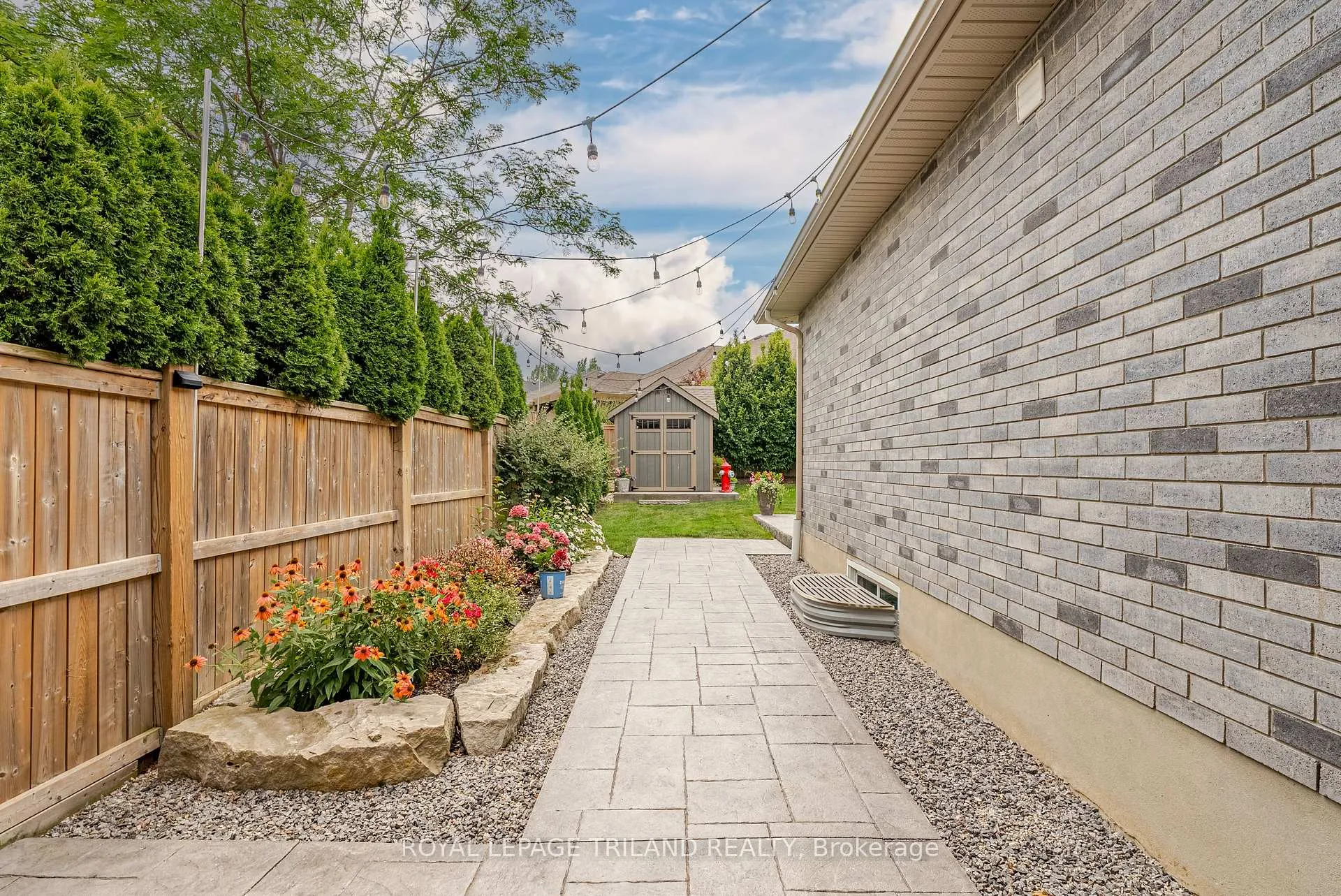 Photo 41 of 296 Dufferin Street, Central Elgin, Belmont — HOMEH