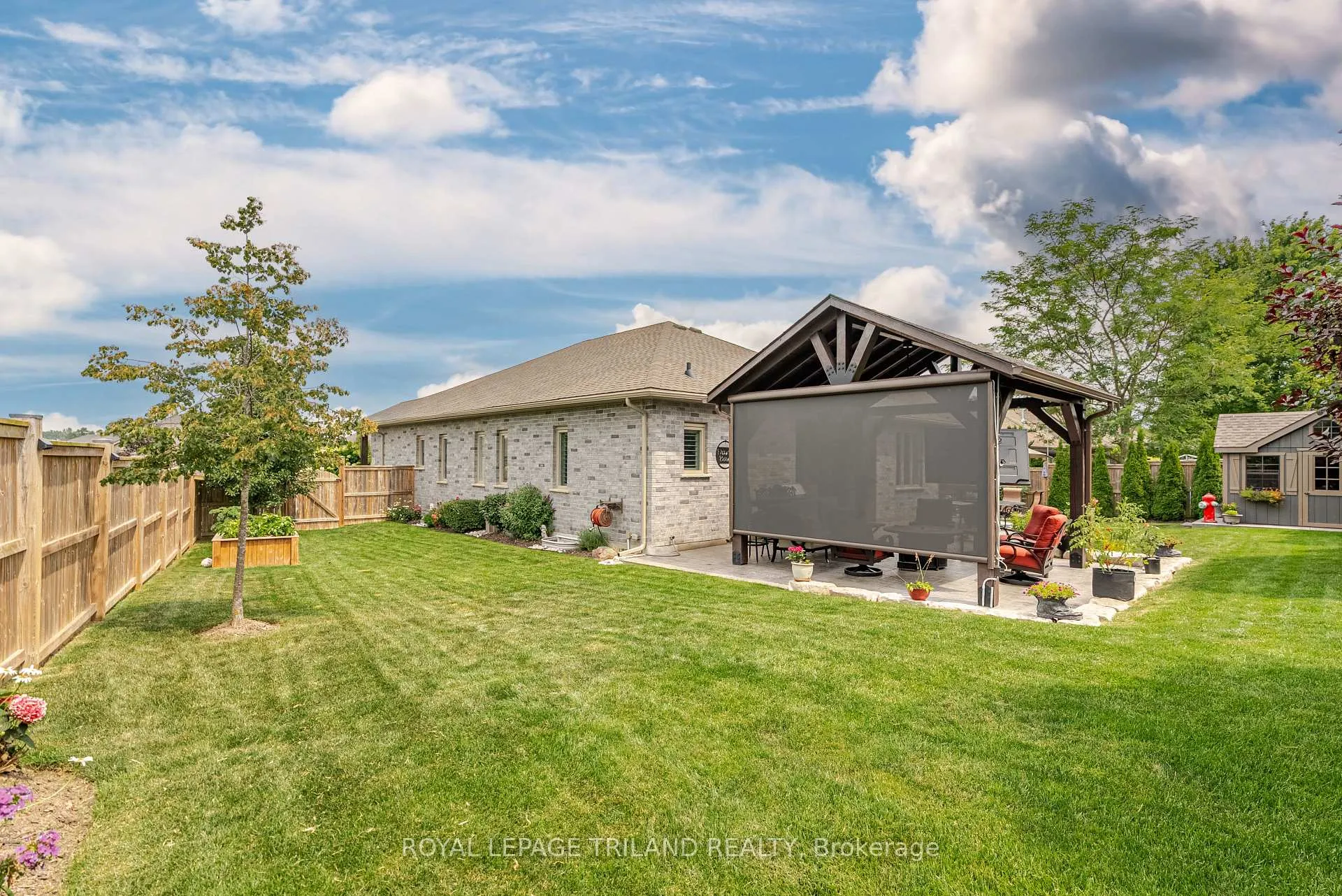 Photo 42 of 296 Dufferin Street, Central Elgin, Belmont — HOMEH