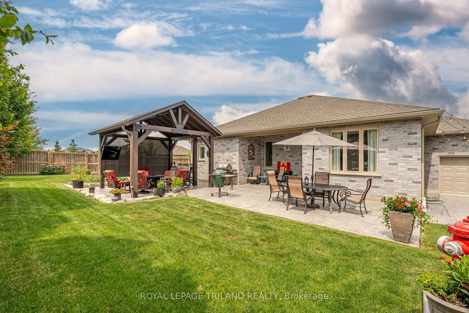 Photo 44 of 296 Dufferin Street, Central Elgin, Belmont — HOMEH