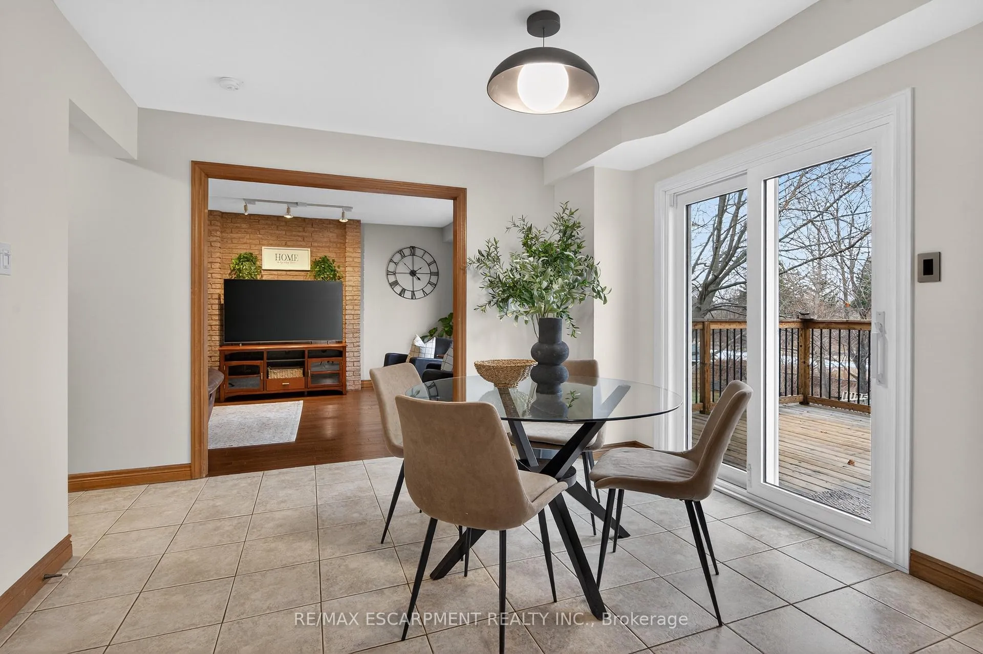 Photo 9 of 47 Sumner Crescent, Grimsby, Grimsby Beach — HOMEH