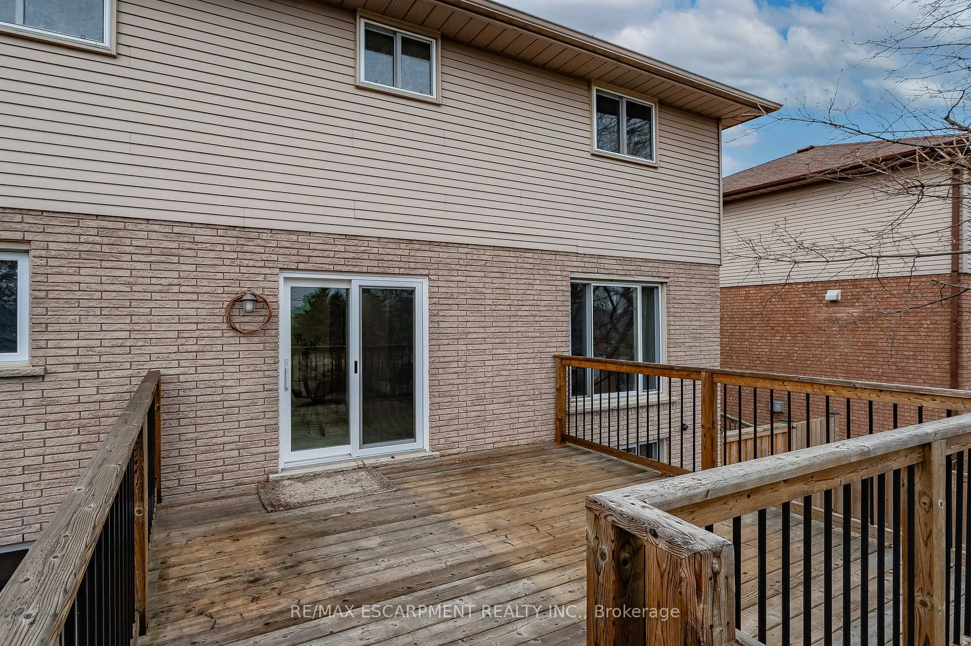 Photo 40 of 47 Sumner Crescent, Grimsby, Grimsby Beach — HOMEH