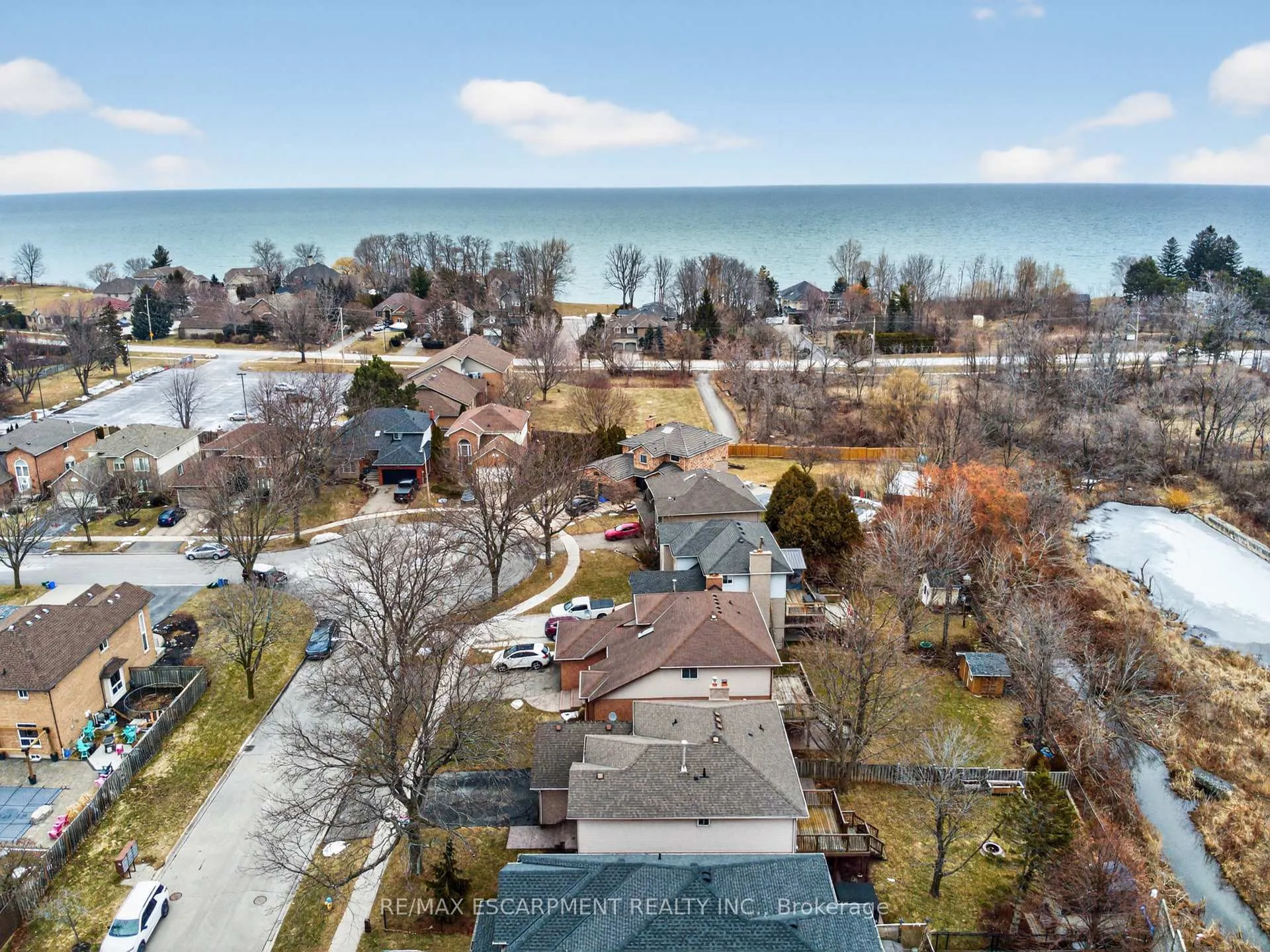 Photo 42 of 47 Sumner Crescent, Grimsby, Grimsby Beach — HOMEH