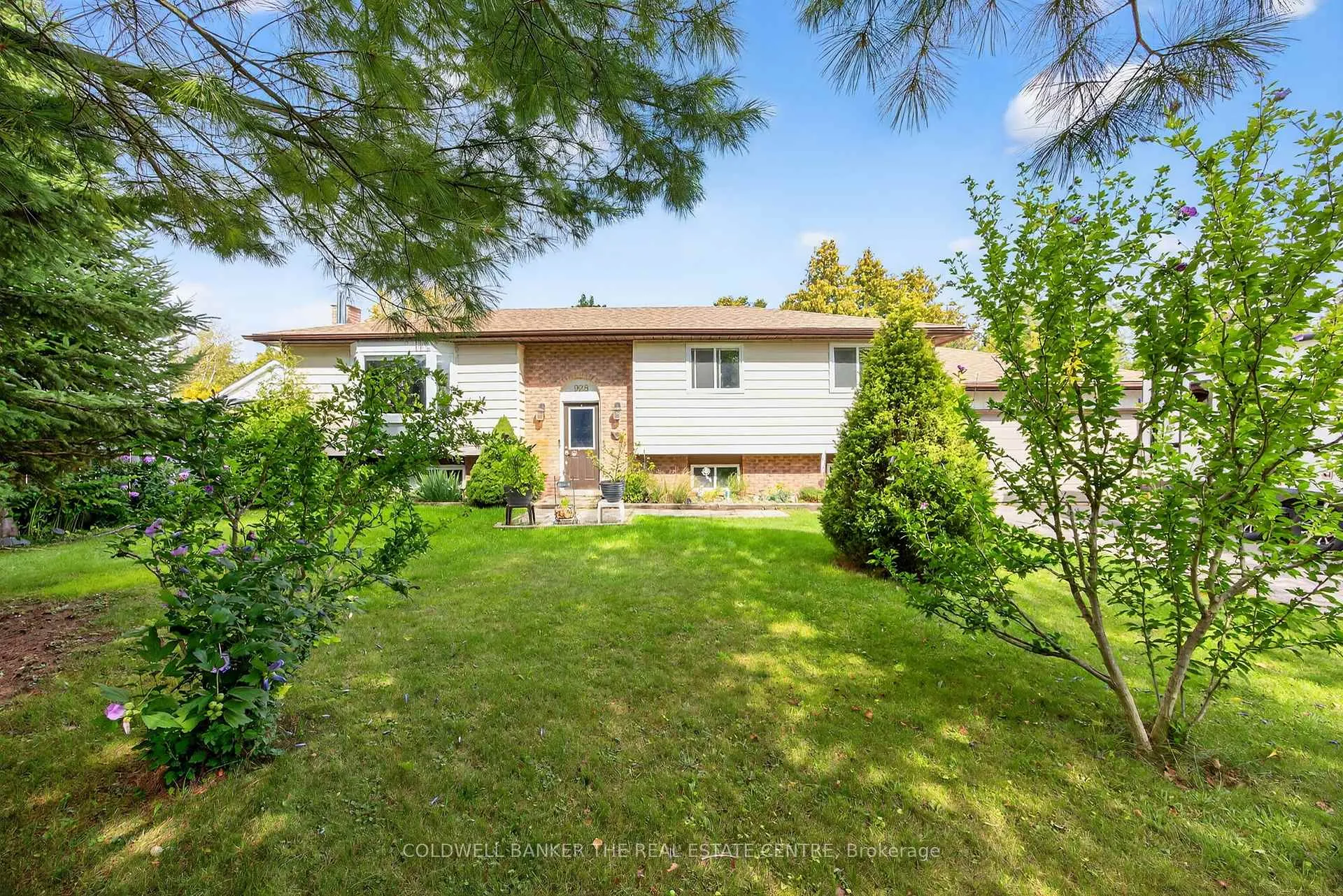 Photo 1 of 928 Blackwoods Avenue, Innisfil, Alcona — HOMEH