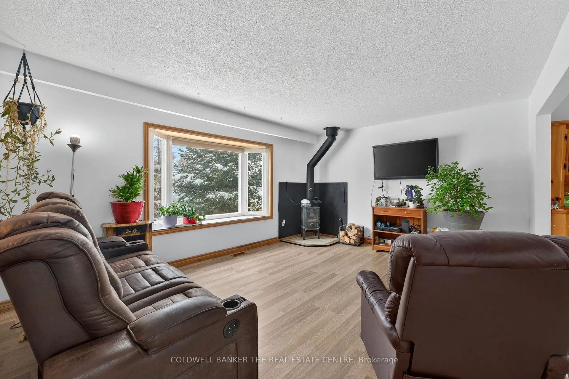 Photo 4 of 928 Blackwoods Avenue, Innisfil, Alcona — HOMEH