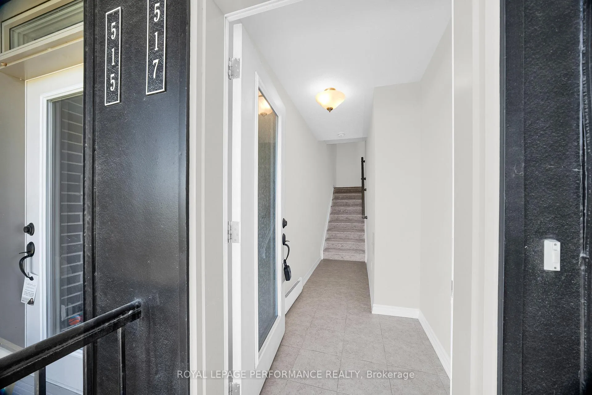 Photo 2 of 517 ozawa Private, Ottawa, CFB Rockcliffe and Area — HOMEH