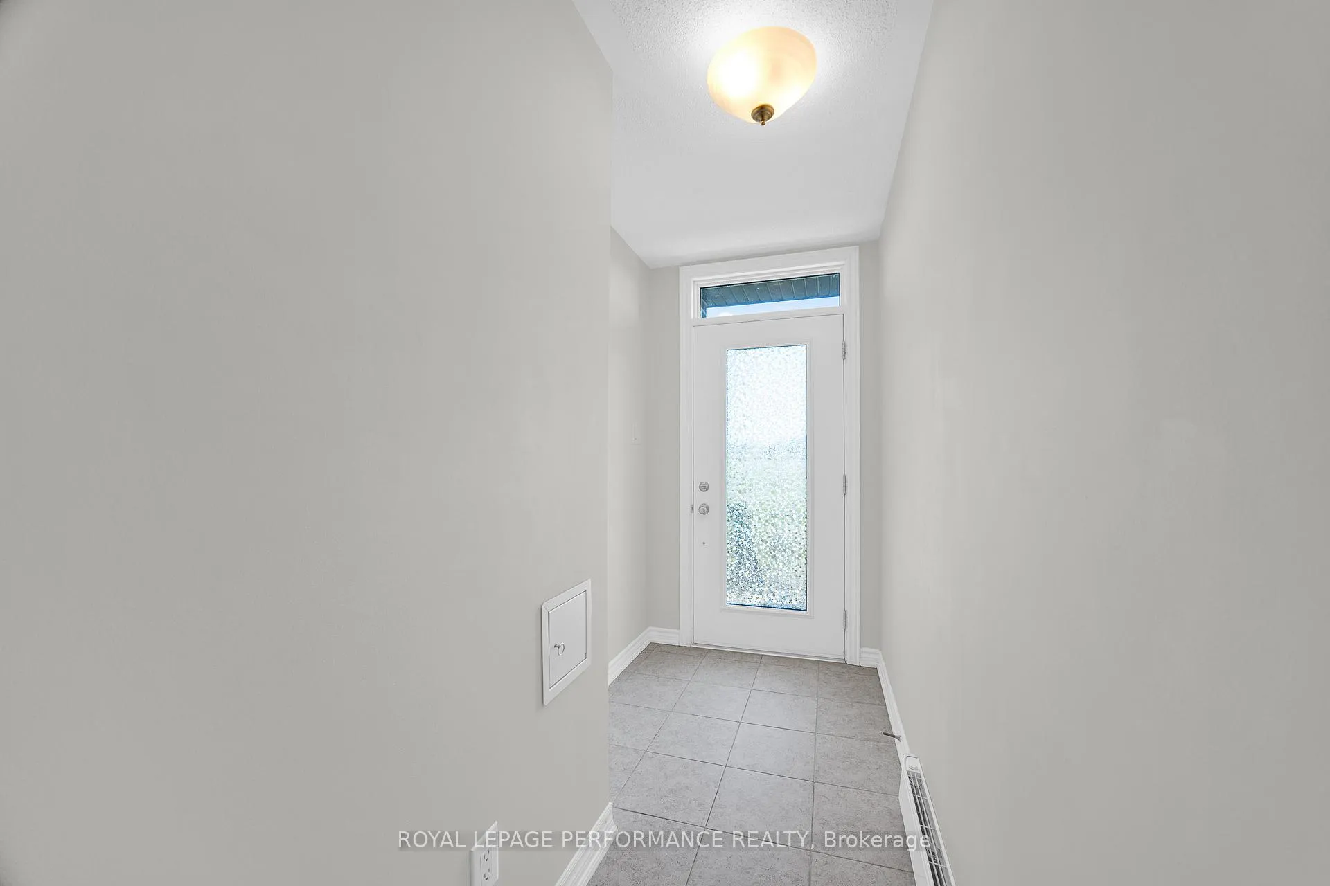 Photo 3 of 517 ozawa Private, Ottawa, CFB Rockcliffe and Area — HOMEH