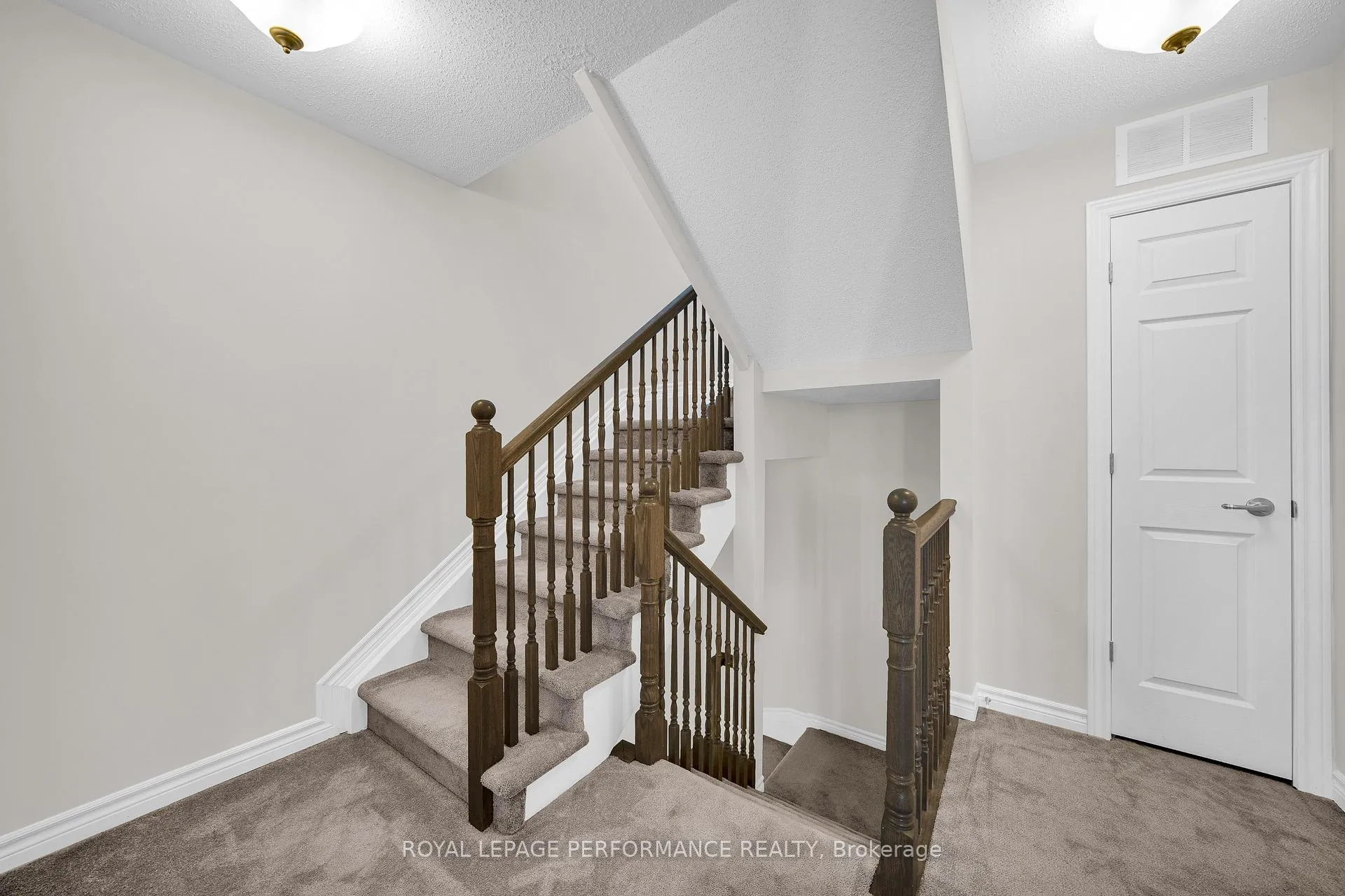 Photo 14 of 517 ozawa Private, Ottawa, CFB Rockcliffe and Area — HOMEH