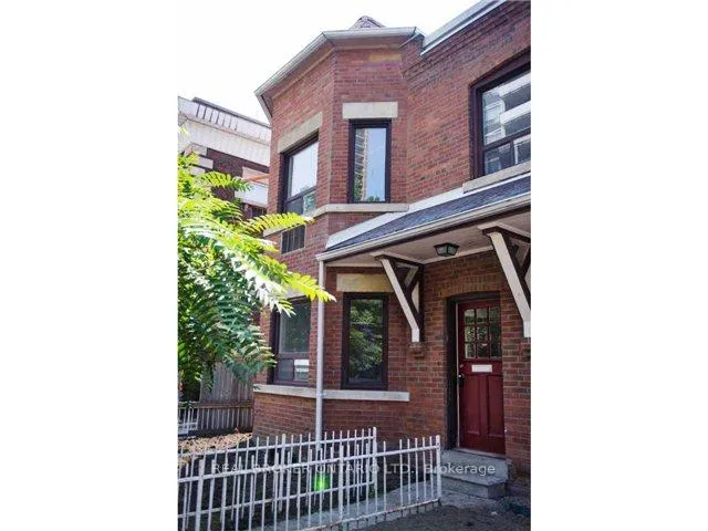 Front of 79 Isabella Street