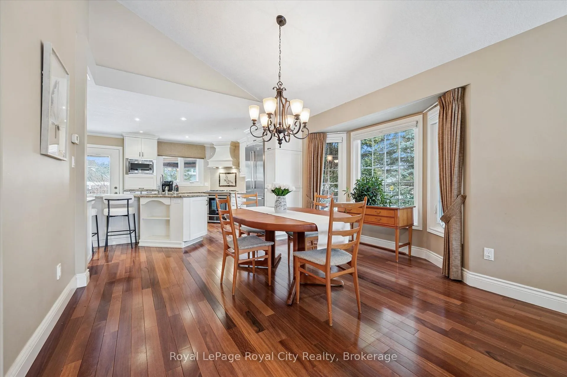 Photo 9 of 1 Quail Creek Drive, Guelph, Kortright Hills — HOMEH