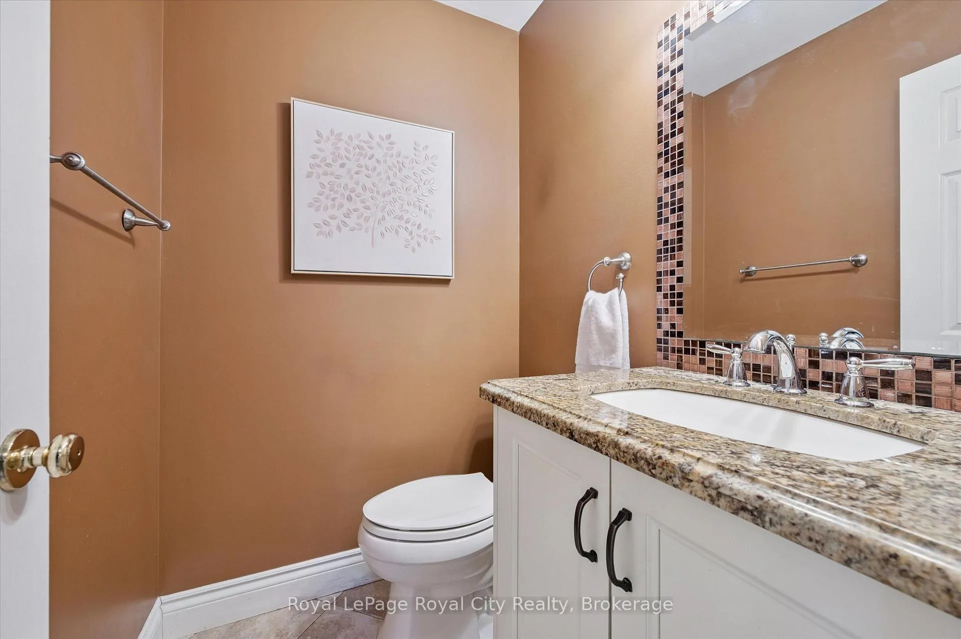 Photo 19 of 1 Quail Creek Drive, Guelph, Kortright Hills — HOMEH