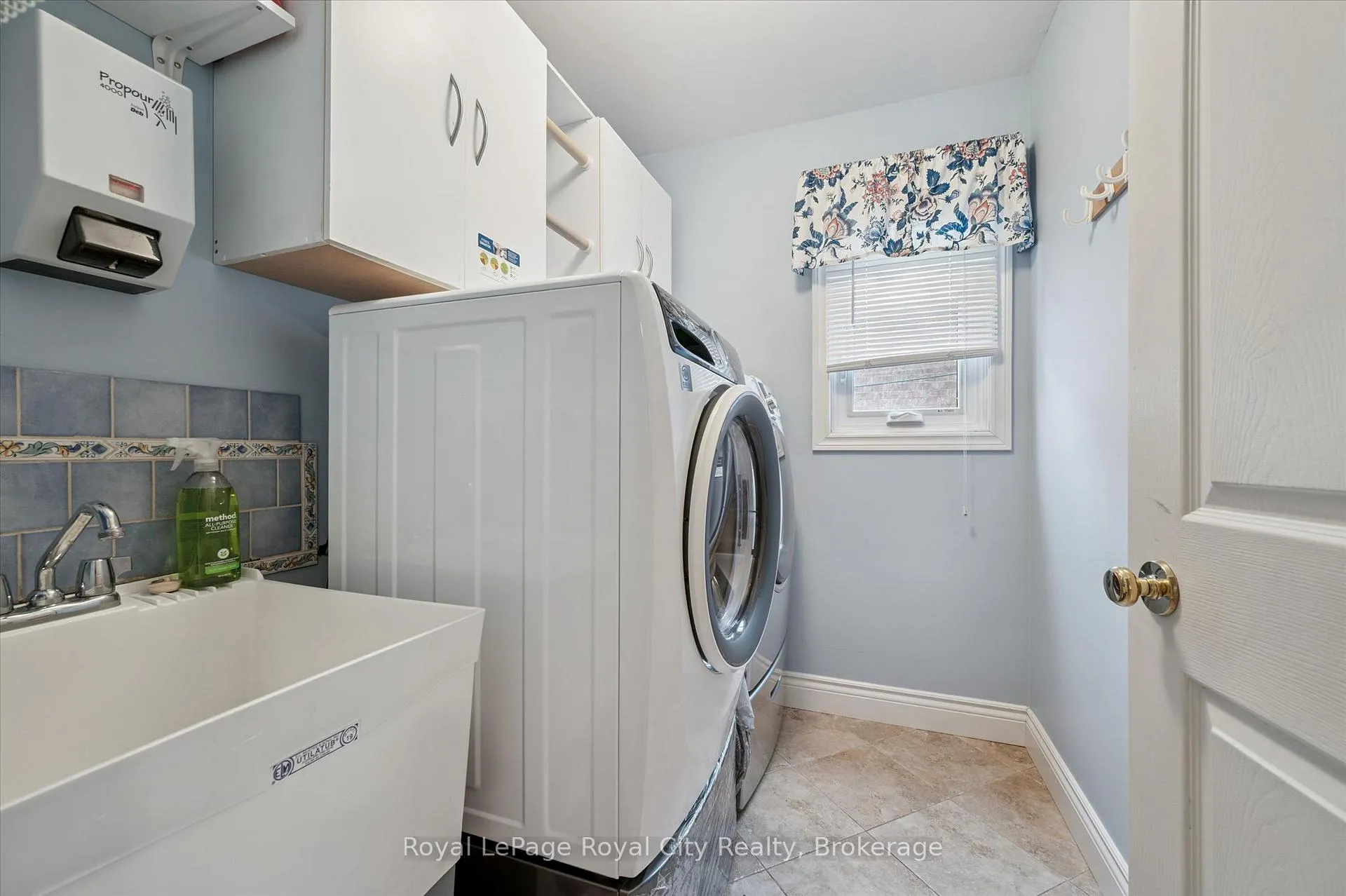 Photo 20 of 1 Quail Creek Drive, Guelph, Kortright Hills — HOMEH