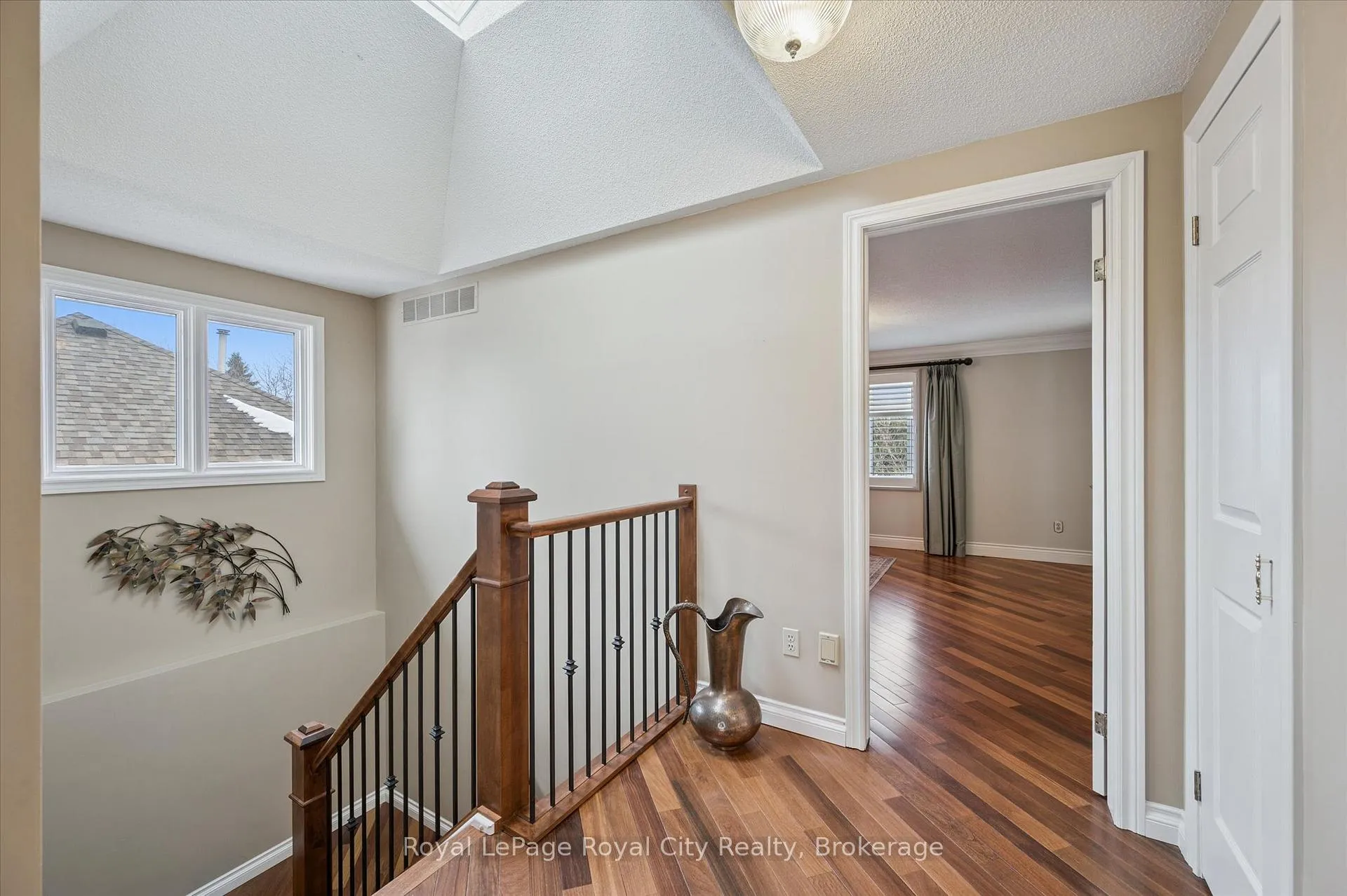 Photo 22 of 1 Quail Creek Drive, Guelph, Kortright Hills — HOMEH