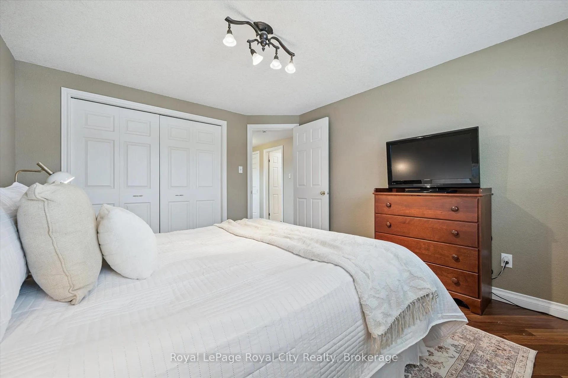 Photo 25 of 1 Quail Creek Drive, Guelph, Kortright Hills — HOMEH