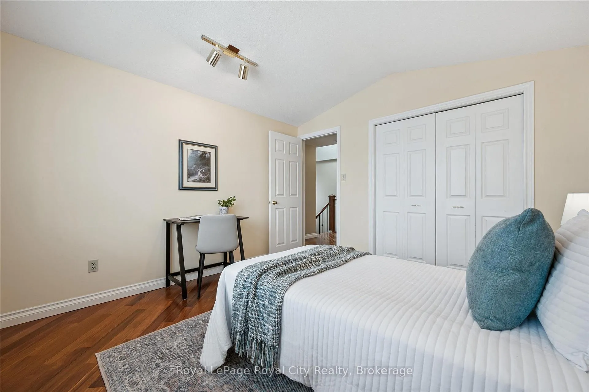 Photo 27 of 1 Quail Creek Drive, Guelph, Kortright Hills — HOMEH