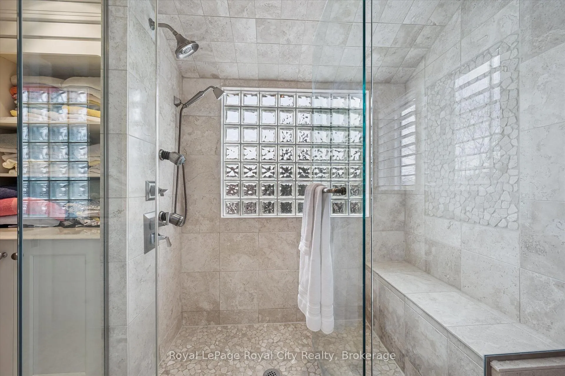 Photo 34 of 1 Quail Creek Drive, Guelph, Kortright Hills — HOMEH