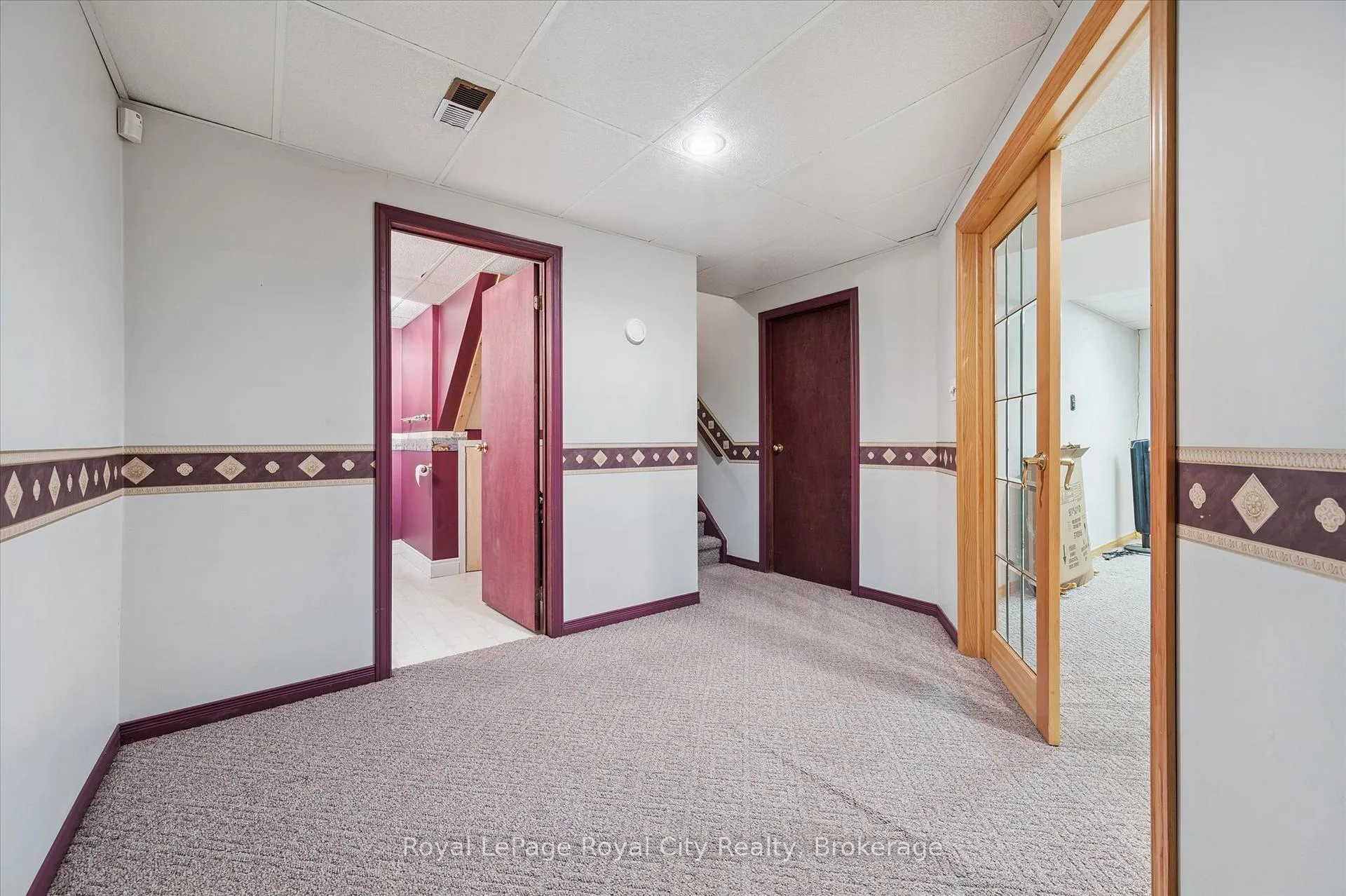 Photo 35 of 1 Quail Creek Drive, Guelph, Kortright Hills — HOMEH