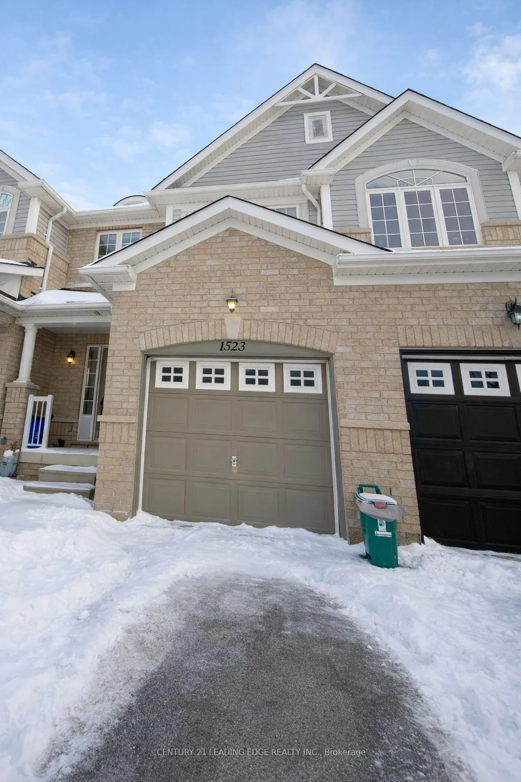 Photo 1 of 1523 Glenbourne Drive, Oshawa, Pinecrest — HOMEH
