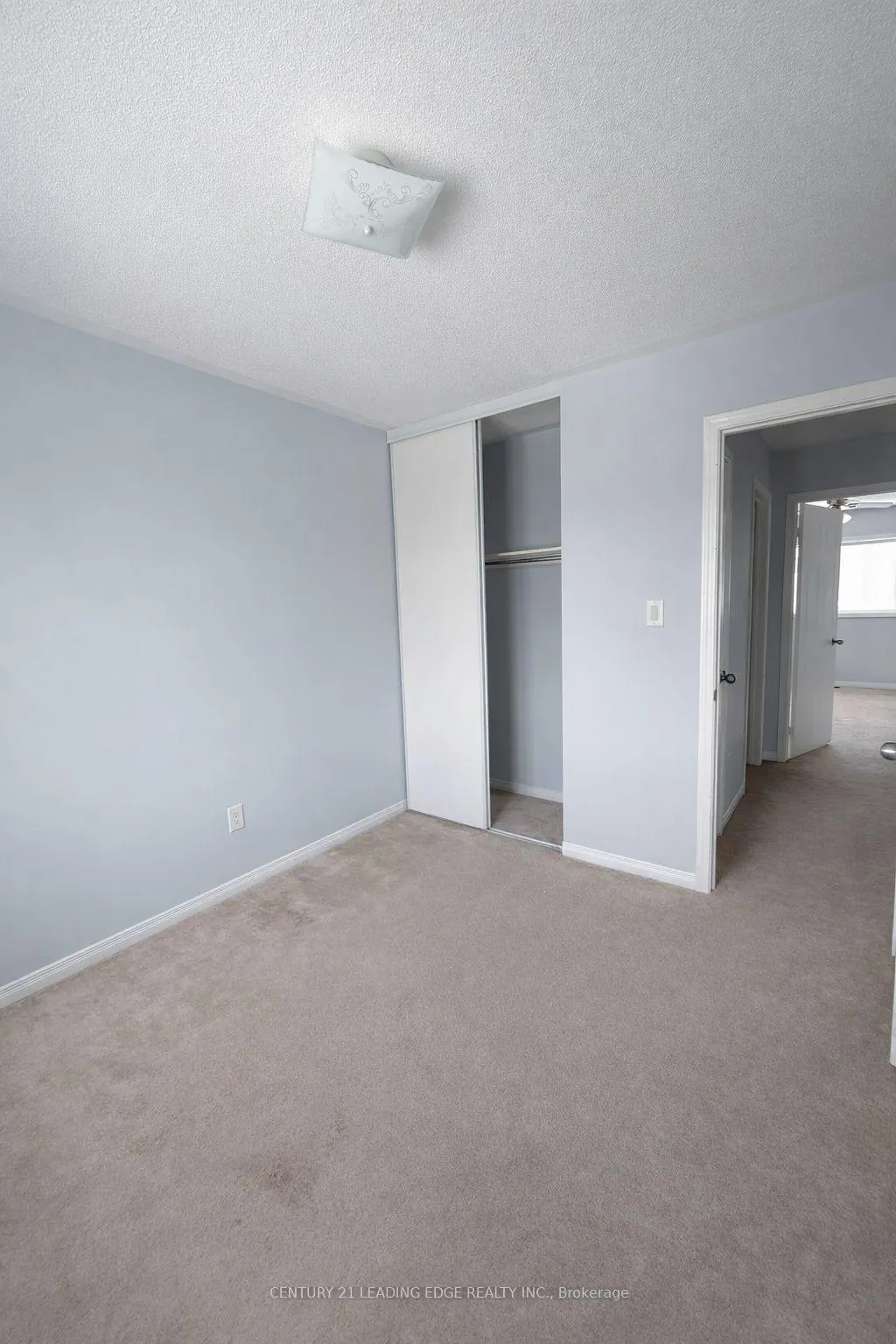 Photo 17 of 1523 Glenbourne Drive, Oshawa, Pinecrest — HOMEH