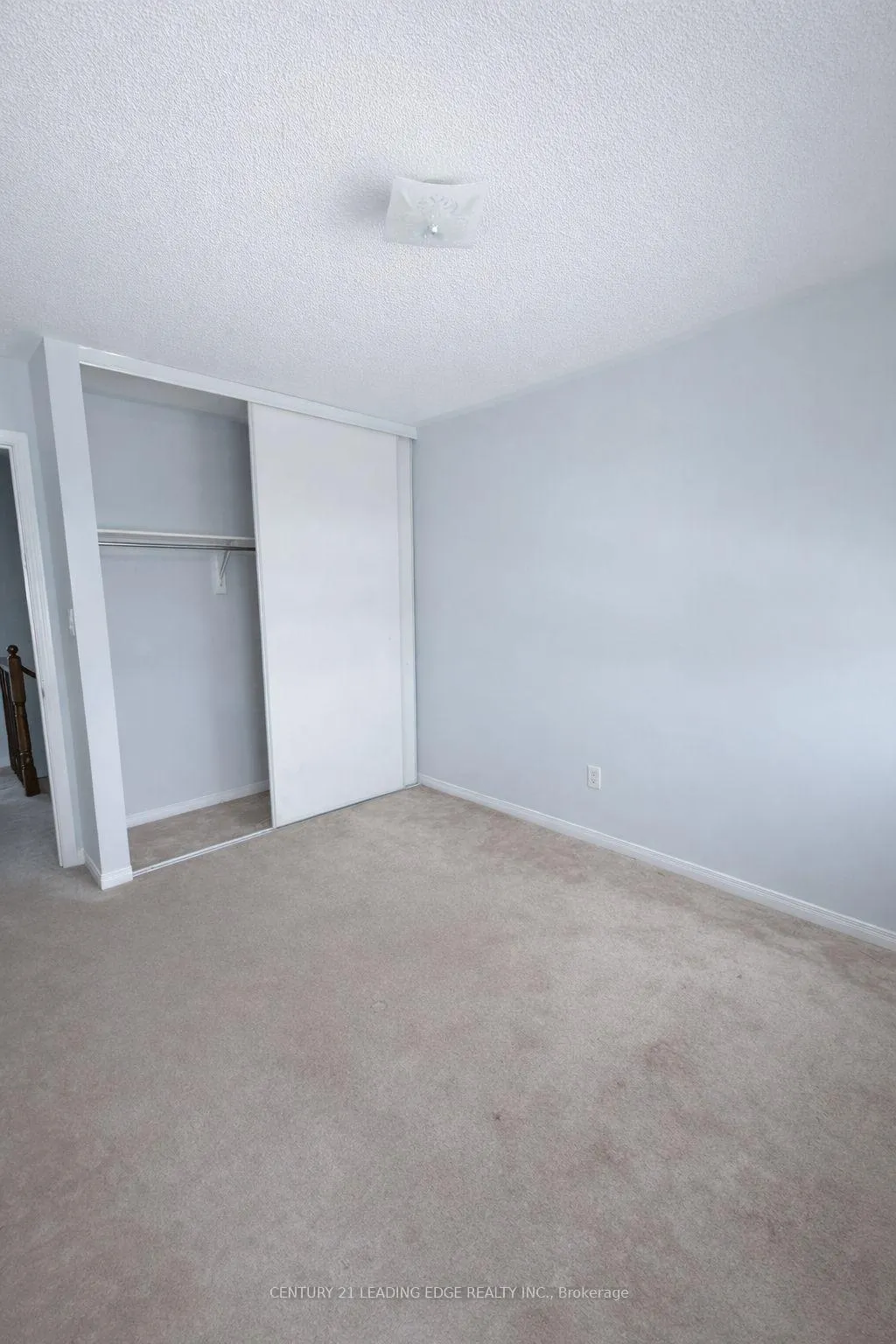 Photo 18 of 1523 Glenbourne Drive, Oshawa, Pinecrest — HOMEH