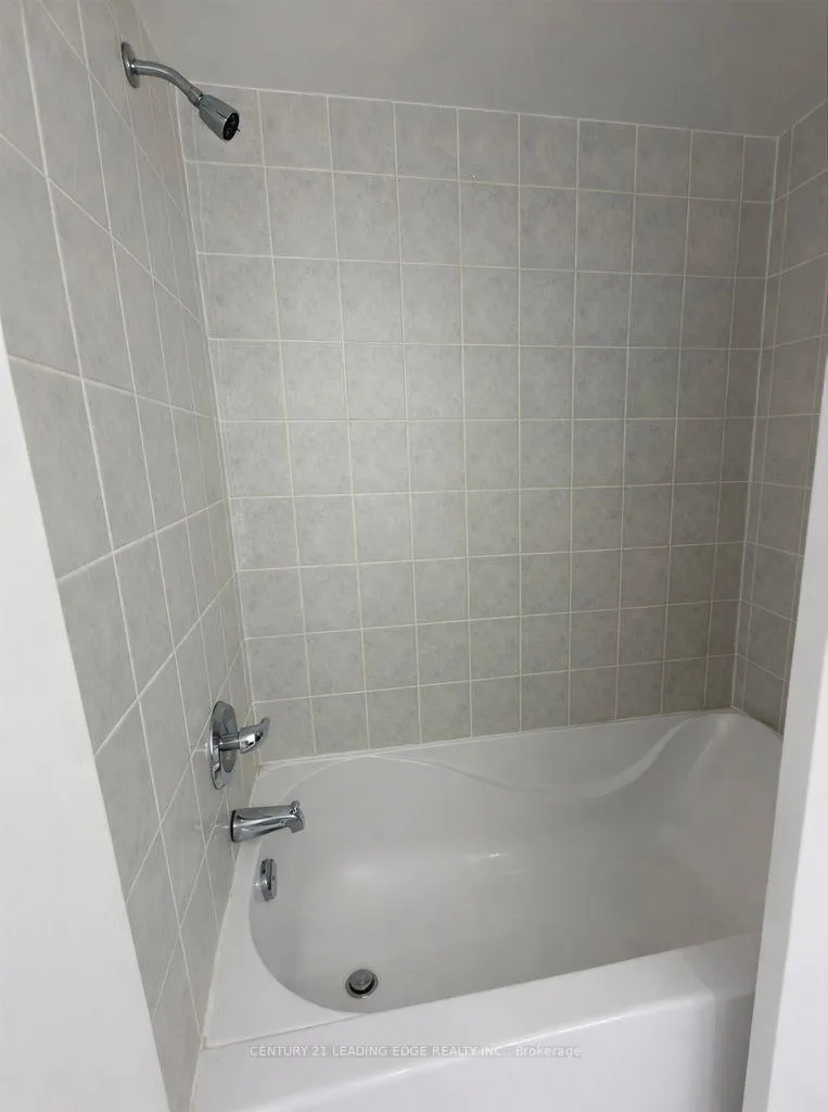 Photo 21 of 1523 Glenbourne Drive, Oshawa, Pinecrest — HOMEH
