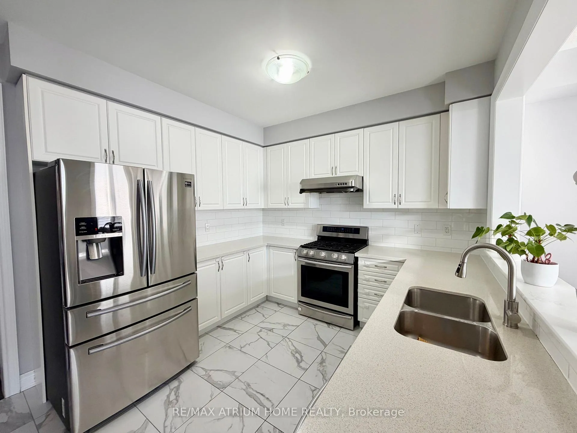 Photo 10 of 362 Kirkham Drive, Markham, Cedarwood — HOMEH