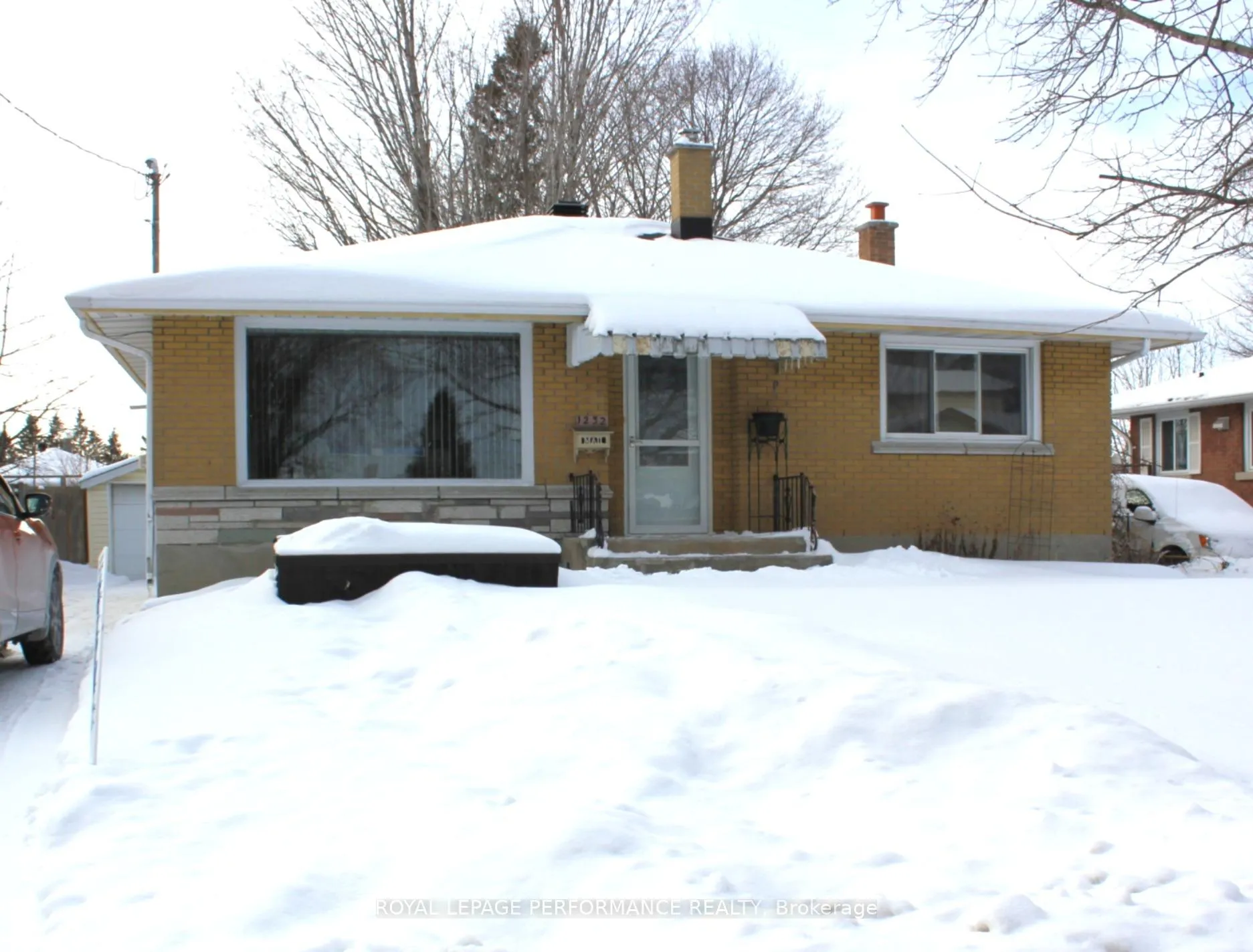 Photo 1 of 1232 Daly Avenue, Cornwall — HOMEH