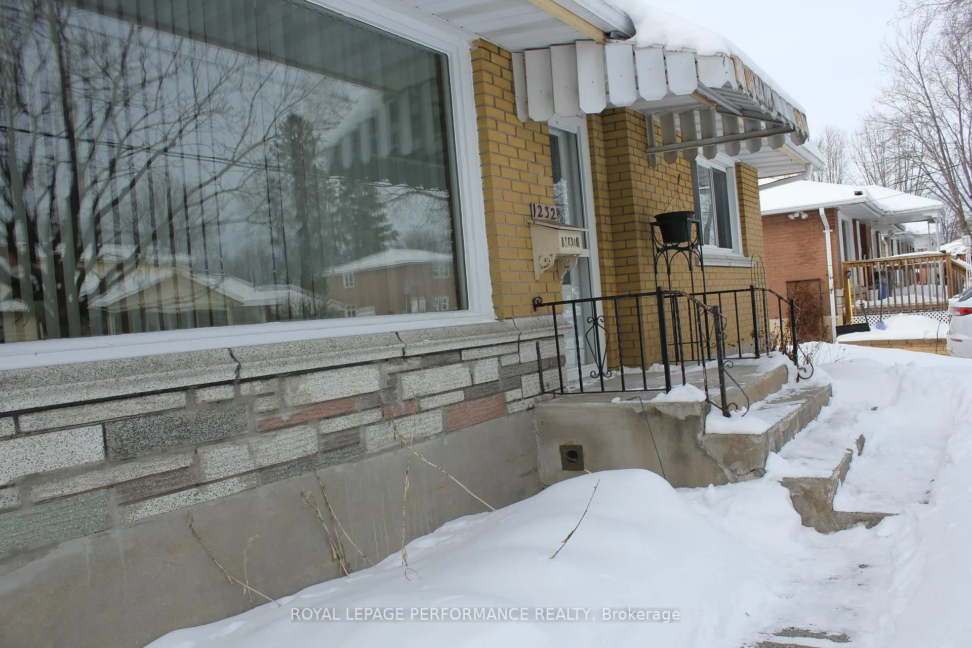 Photo 7 of 1232 Daly Avenue, Cornwall — HOMEH