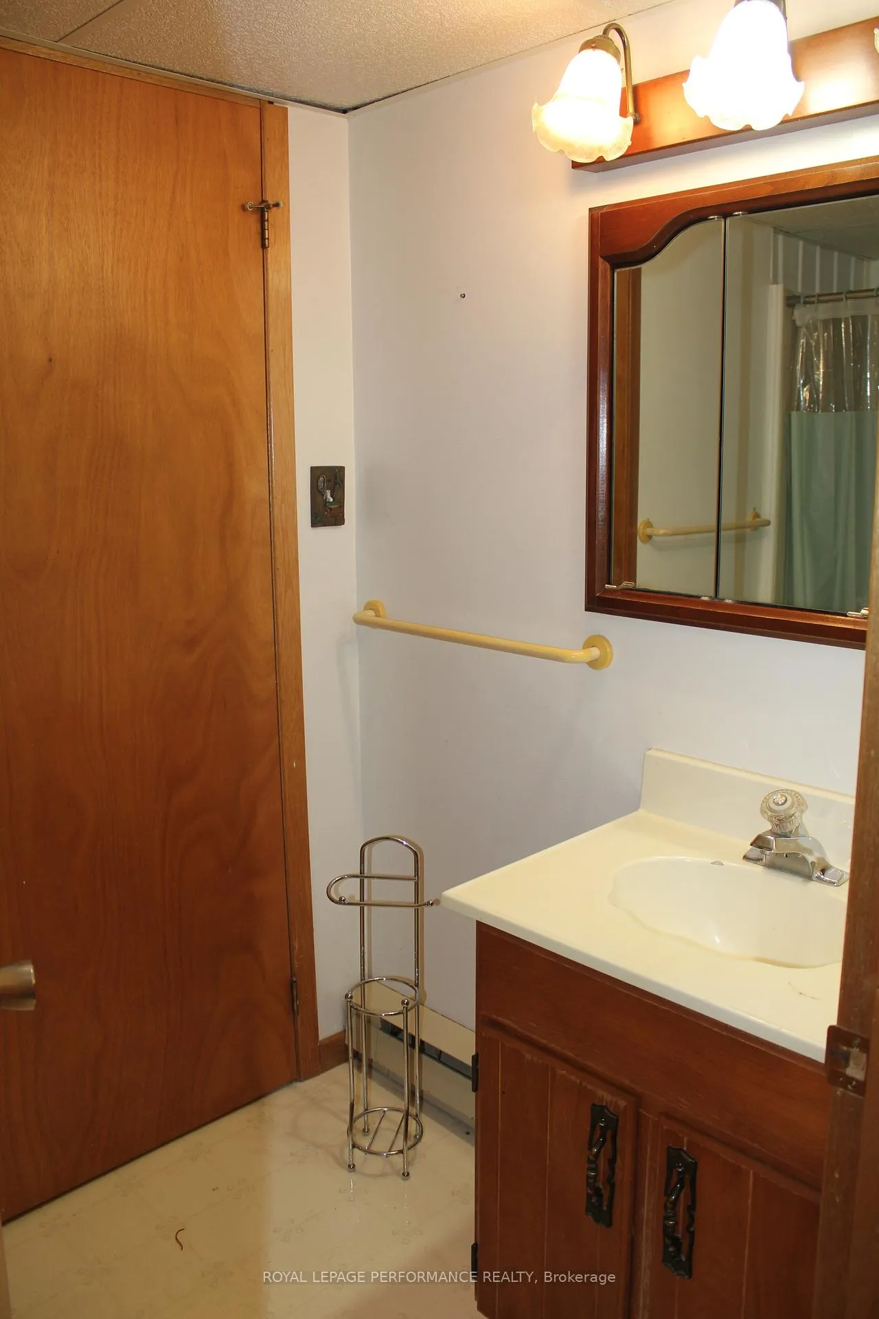 Photo 30 of 1232 Daly Avenue, Cornwall — HOMEH