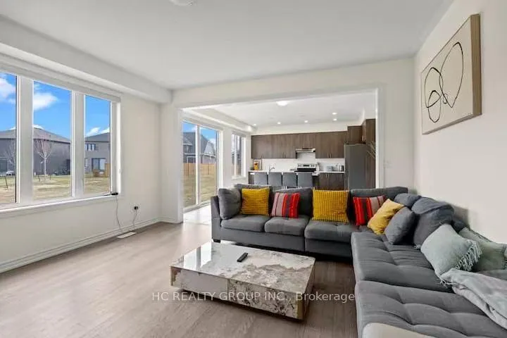 Photo 14 of 165 Rosanne Circle, Wasaga Beach — HOMEH