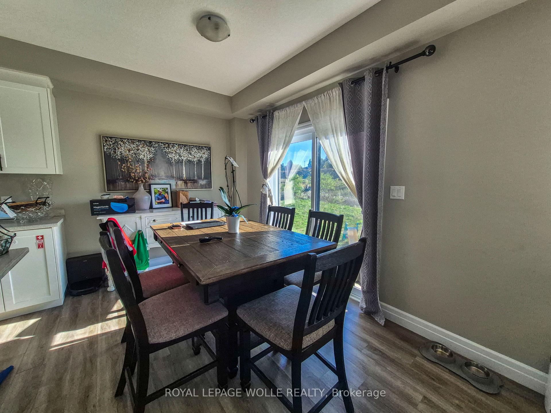 Photo 4 of 153 Otterbein Road, Kitchener — HOMEH