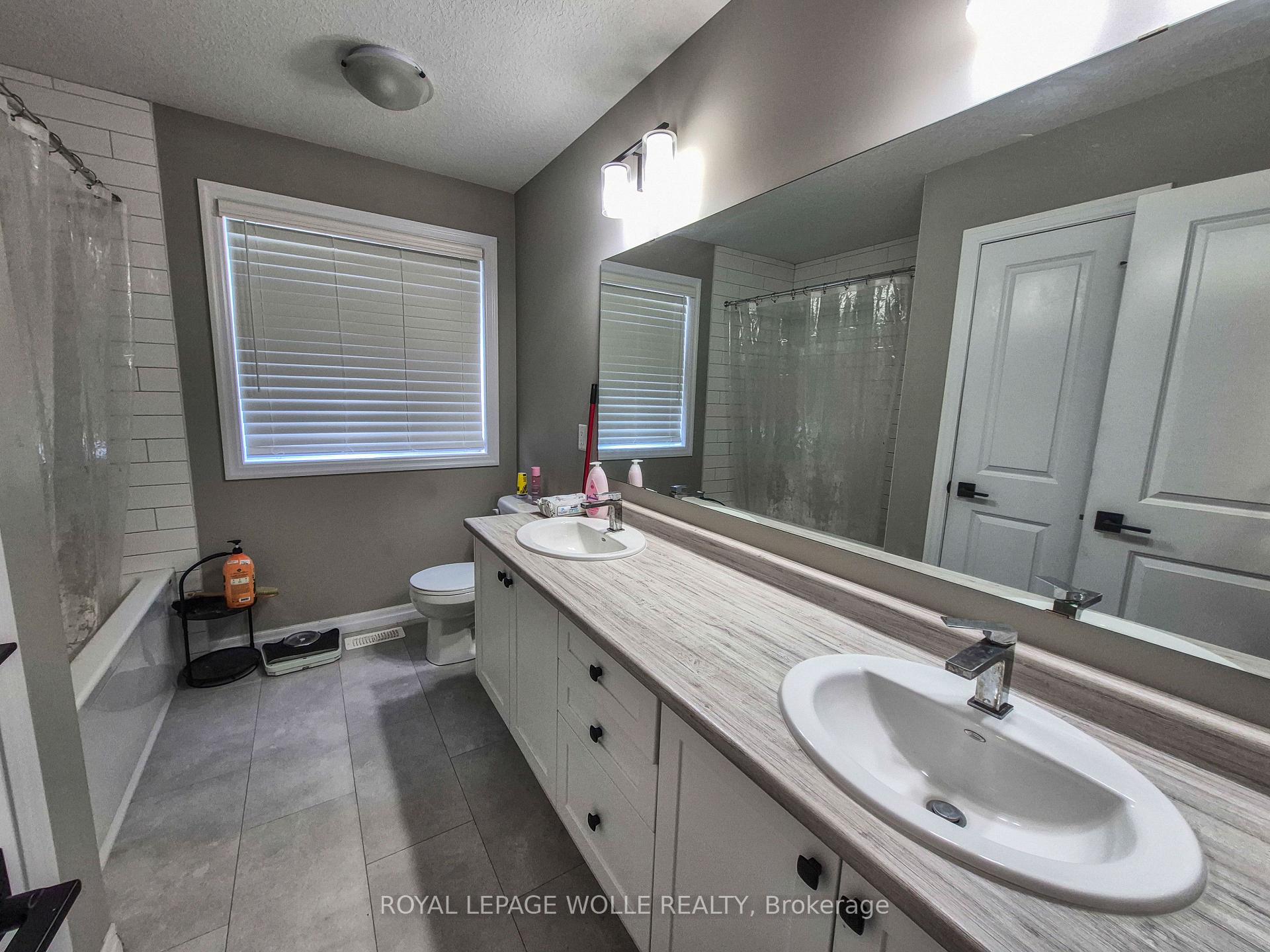 Photo 8 of 153 Otterbein Road, Kitchener — HOMEH