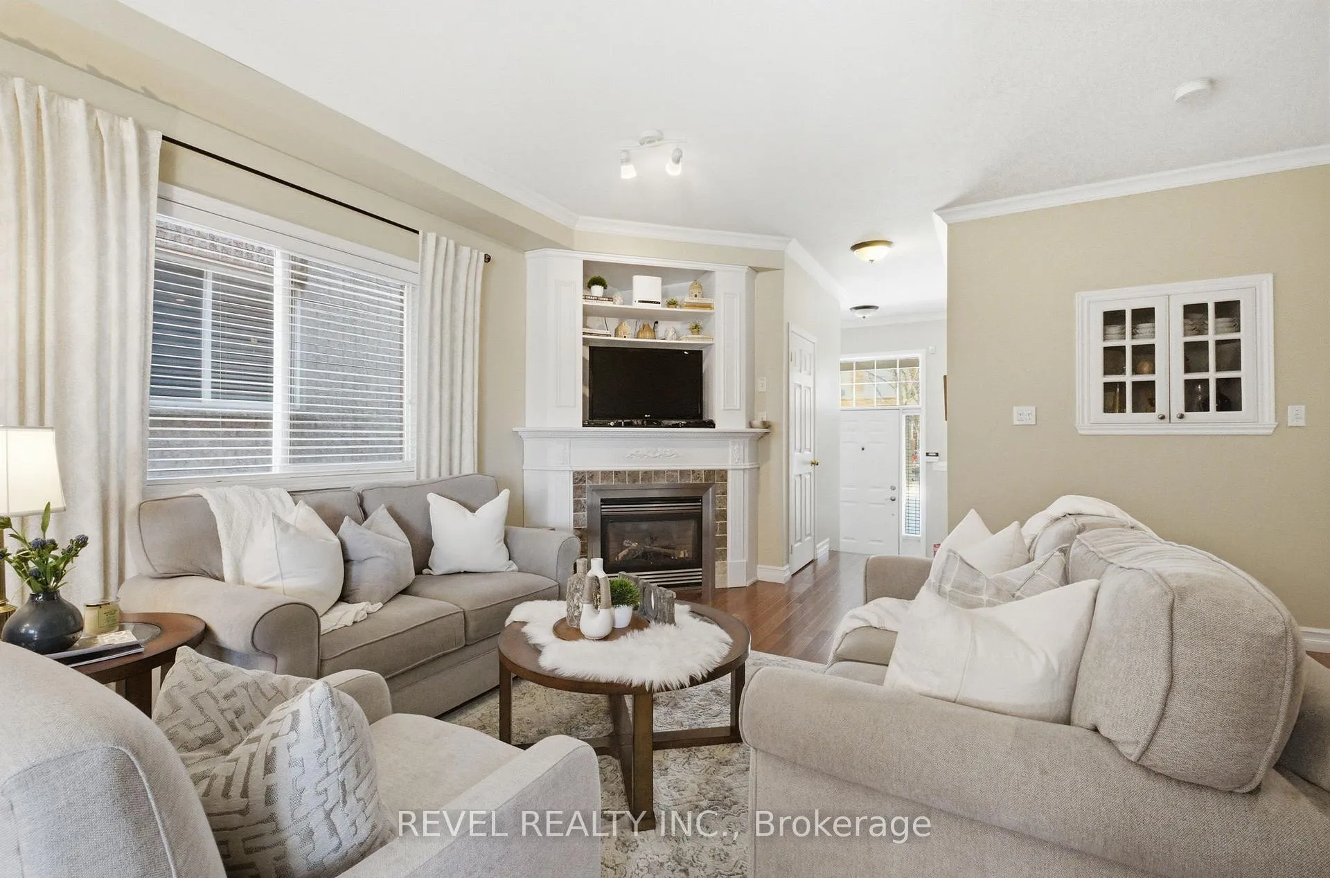 Photo 2 of 3 Dreamcrest Court, Whitby, Pringle Creek — HOMEH