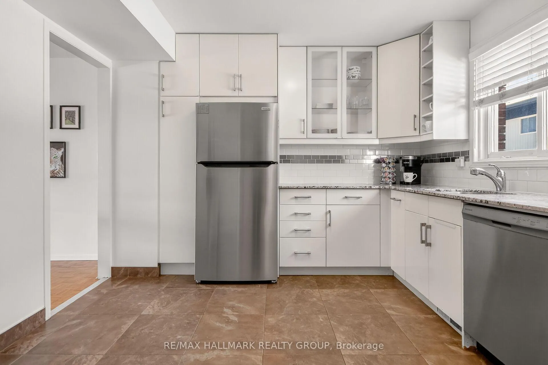 Photo 4 of Unit 23, 1821 Walkley Road, Ottawa, Guildwood Estates - Urbandale Acres — HOMEH