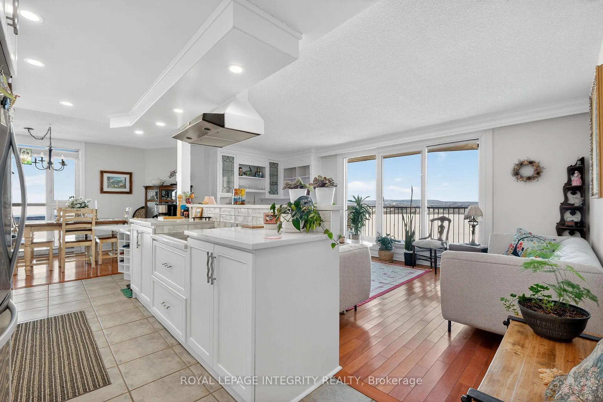 Photo 9 of Unit 2608, 1025 Richmond Road, Ottawa, Woodroffe — HOMEH