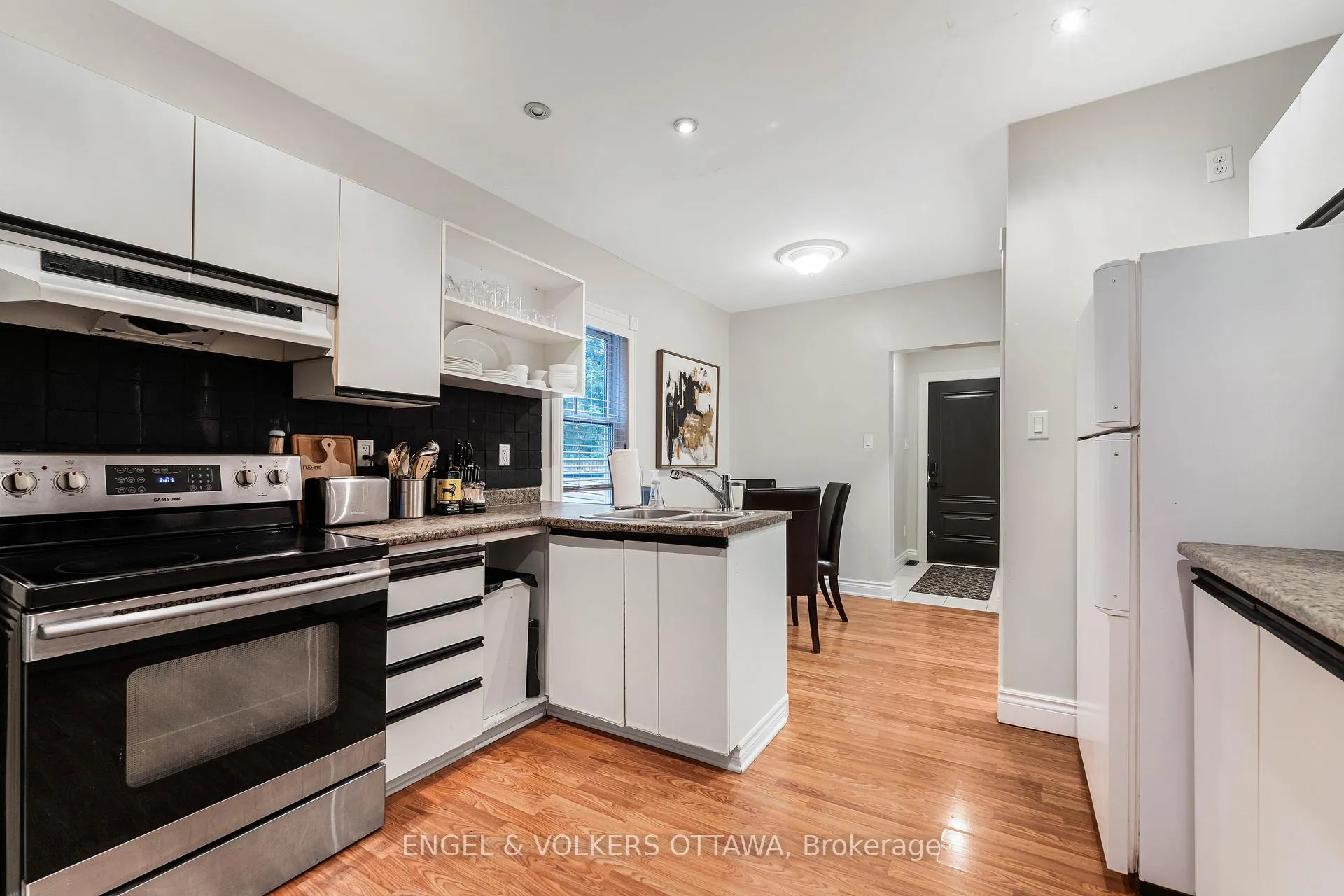 Photo 7 of 293 York Street, Ottawa, Lower Town — HOMEH
