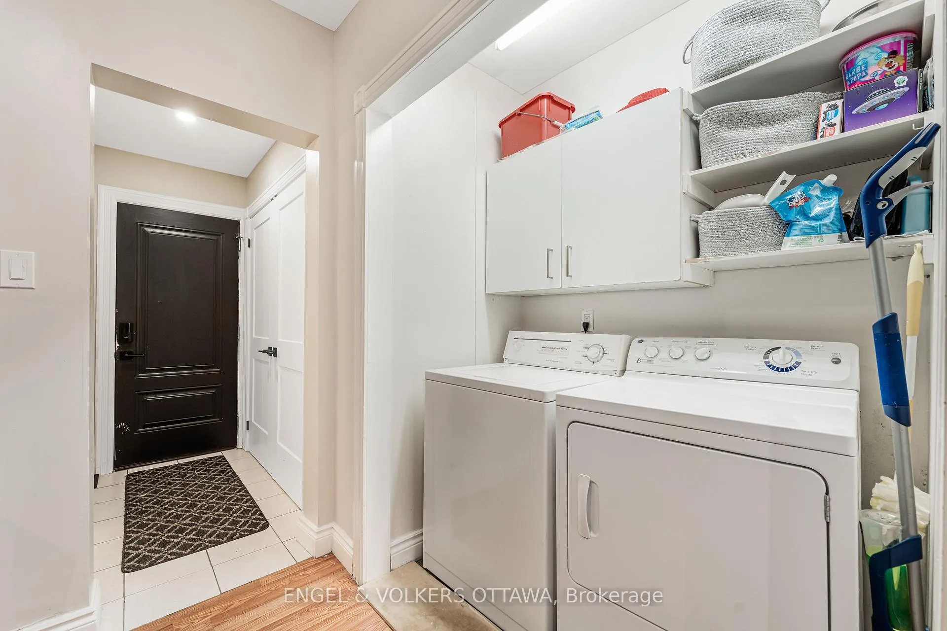 Photo 10 of 293 York Street, Ottawa, Lower Town — HOMEH