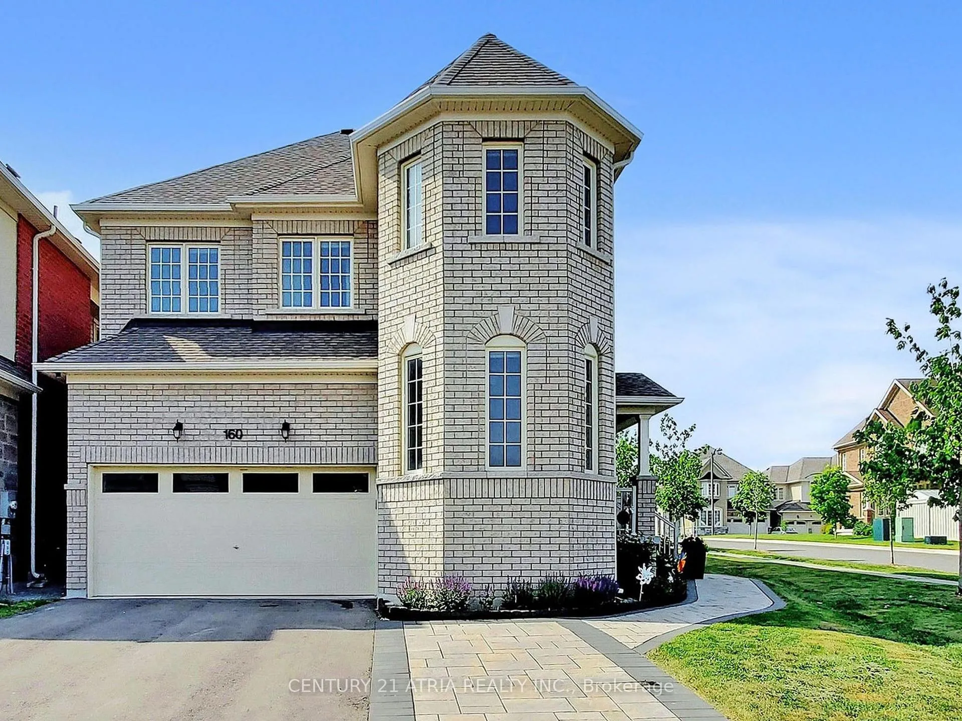 Front of 160 Mondial Crescent