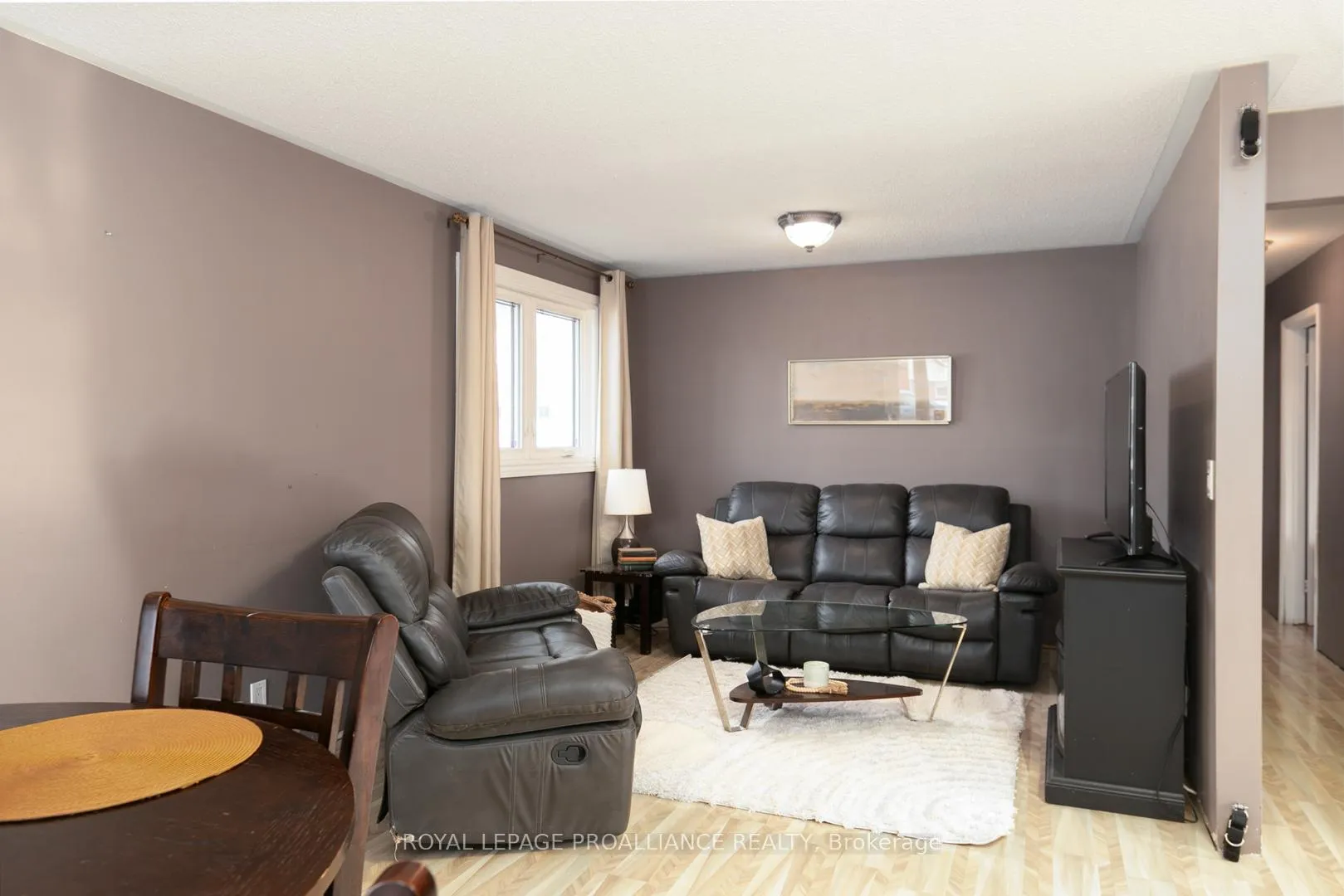 Photo 5 of 43 Alnet Drive, Belleville, Belleville Ward — HOMEH