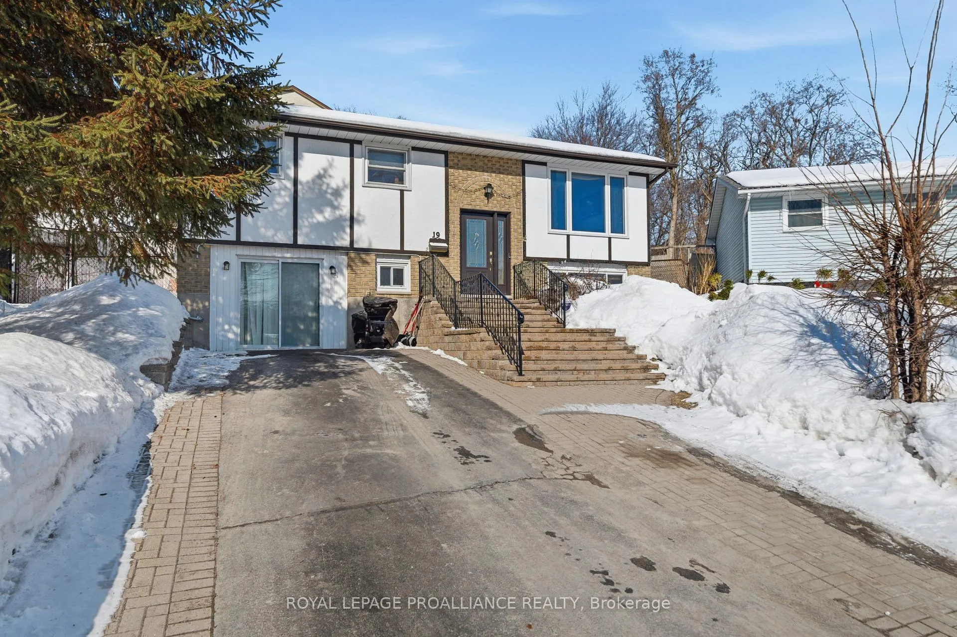 Front of 19 Allore Avenue