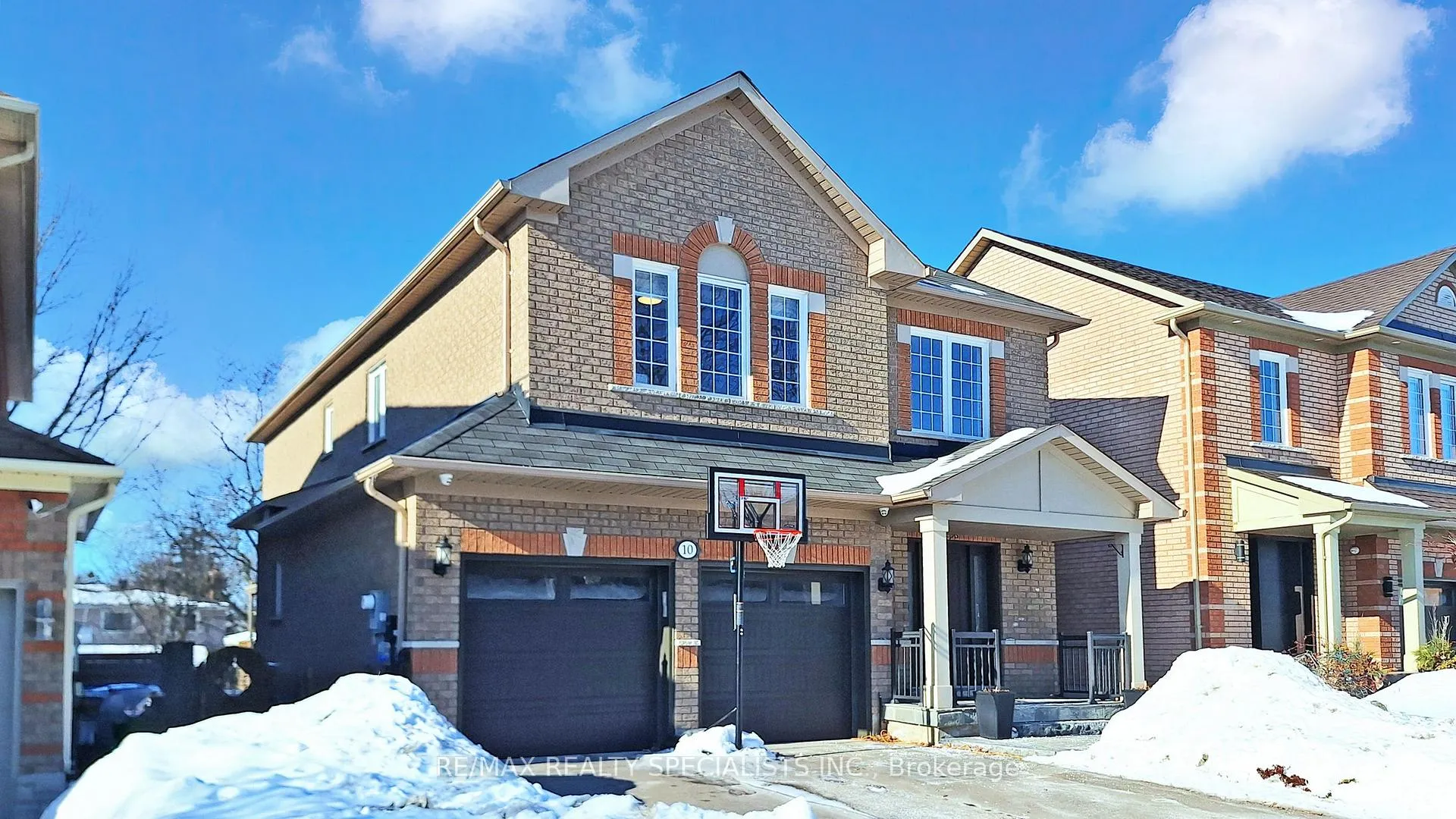 Photo 2 of 10 Christensen Avenue, Caledon, Bolton North — HOMEH