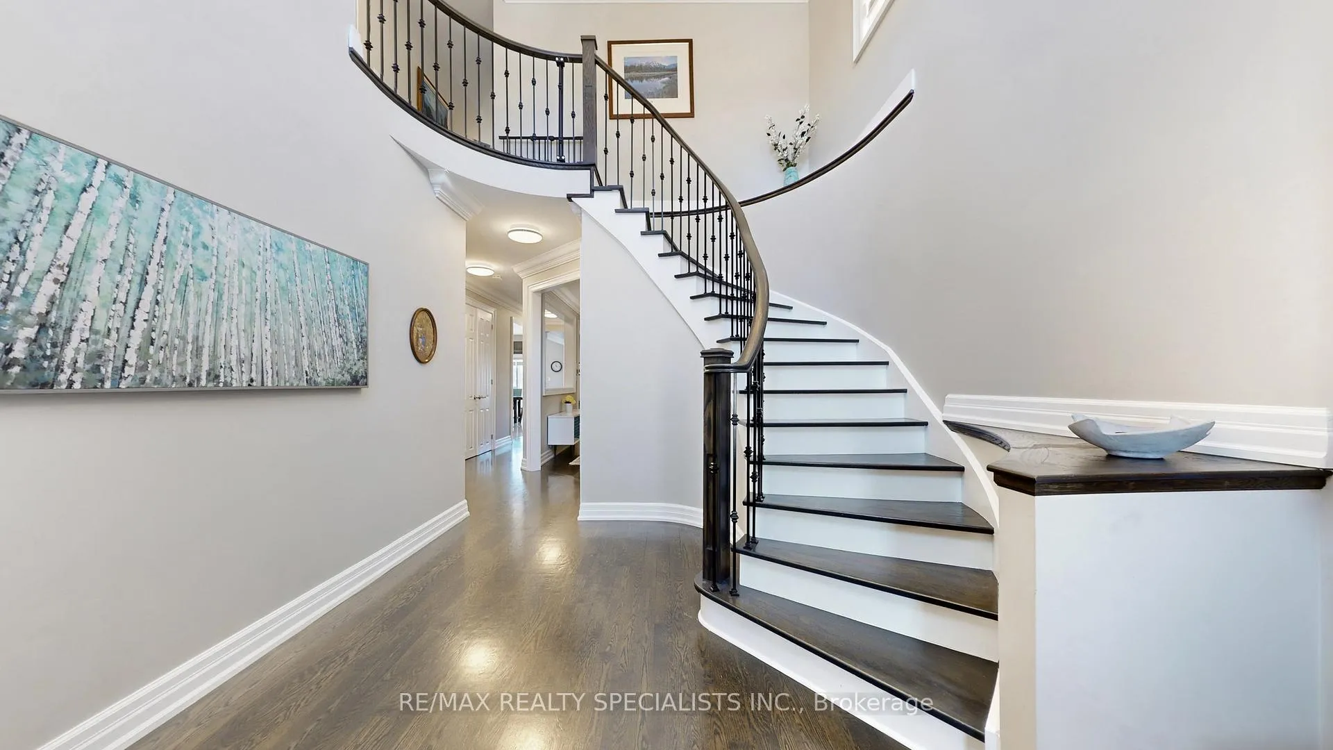 Photo 6 of 10 Christensen Avenue, Caledon, Bolton North — HOMEH