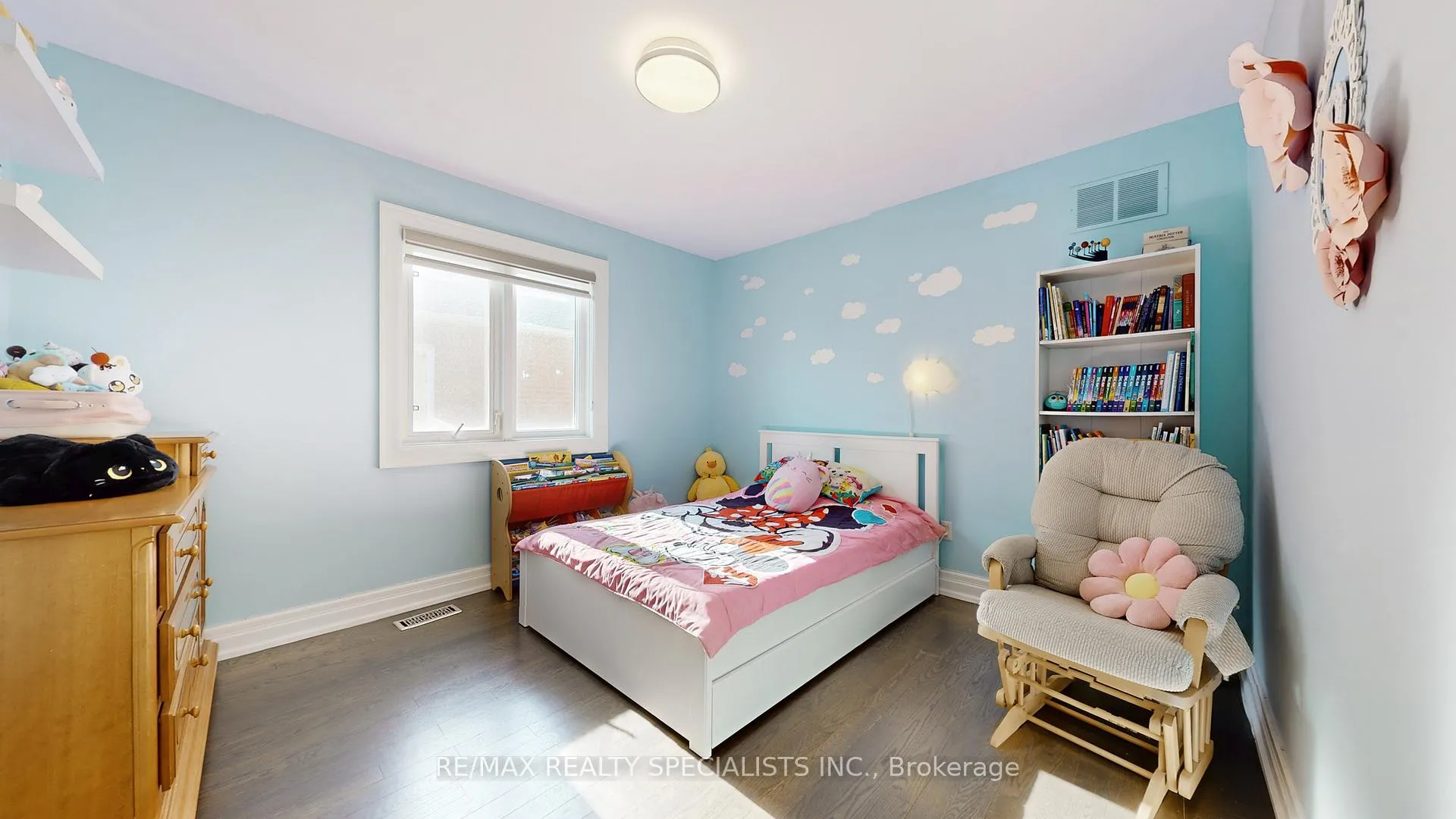Photo 30 of 10 Christensen Avenue, Caledon, Bolton North — HOMEH