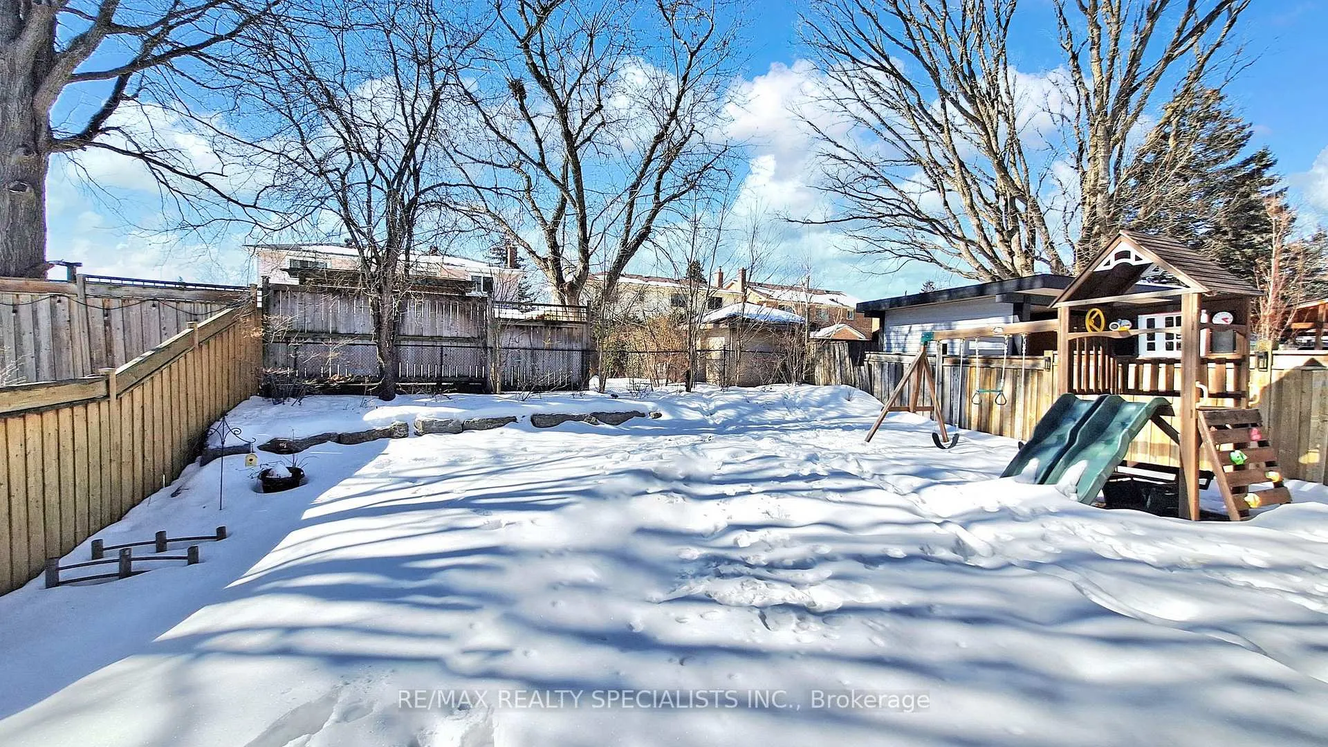 Photo 44 of 10 Christensen Avenue, Caledon, Bolton North — HOMEH