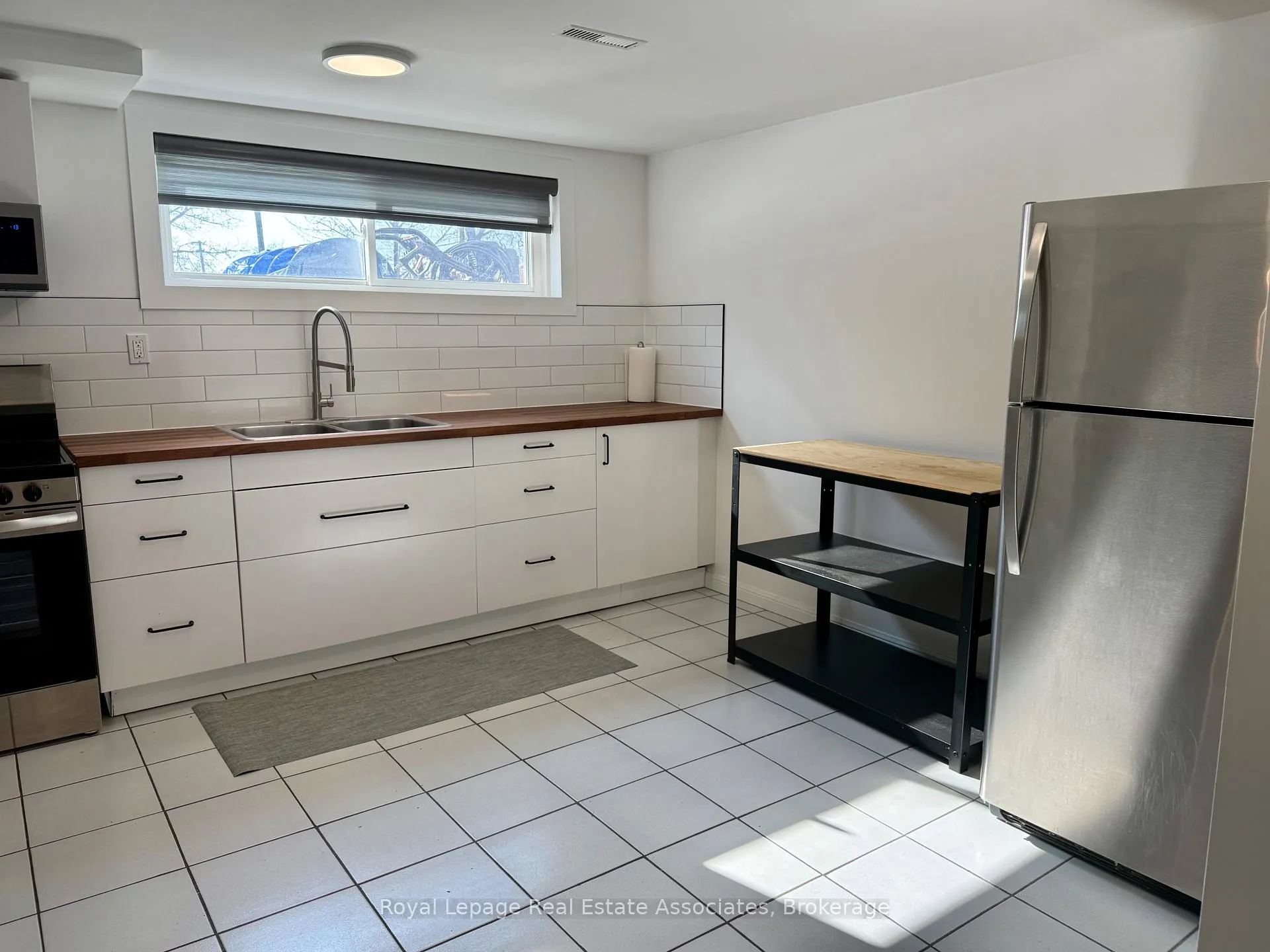 Photo 3 of Unit Lower, 81 Post Road, Brampton, Brampton North — HOMEH