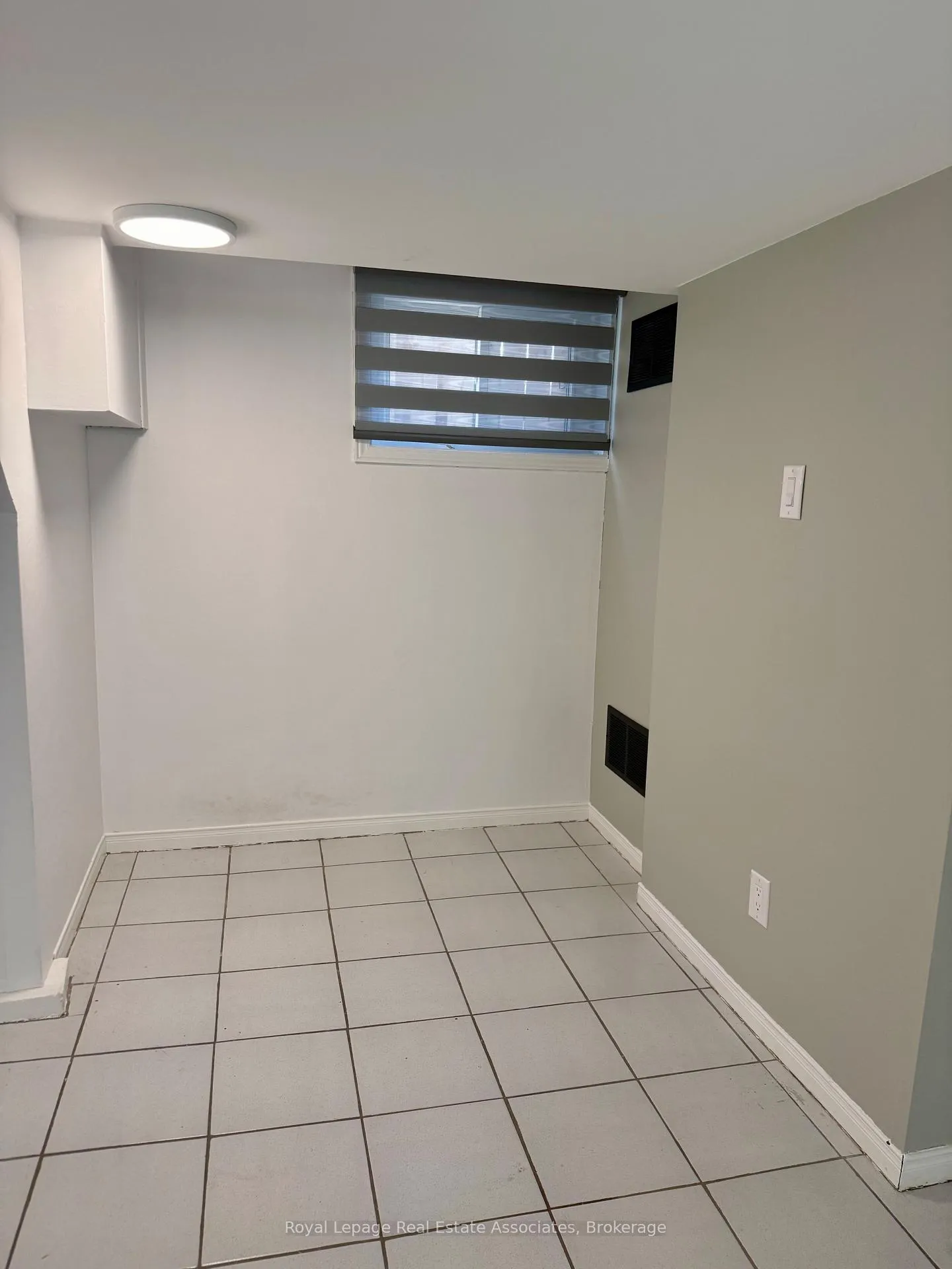 Photo 6 of Unit Lower, 81 Post Road, Brampton, Brampton North — HOMEH