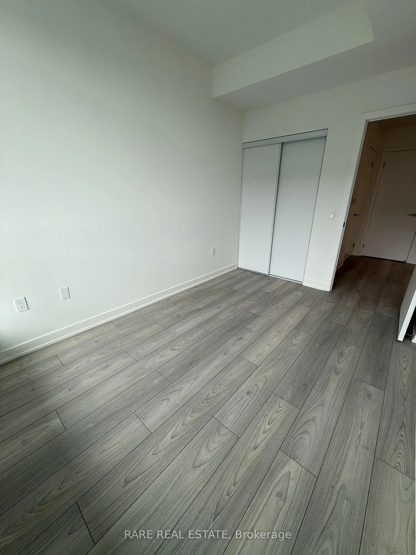 Photo 4 of Unit 2706, 110 Broadway Avenue, Toronto, Mount Pleasant West — HOMEH