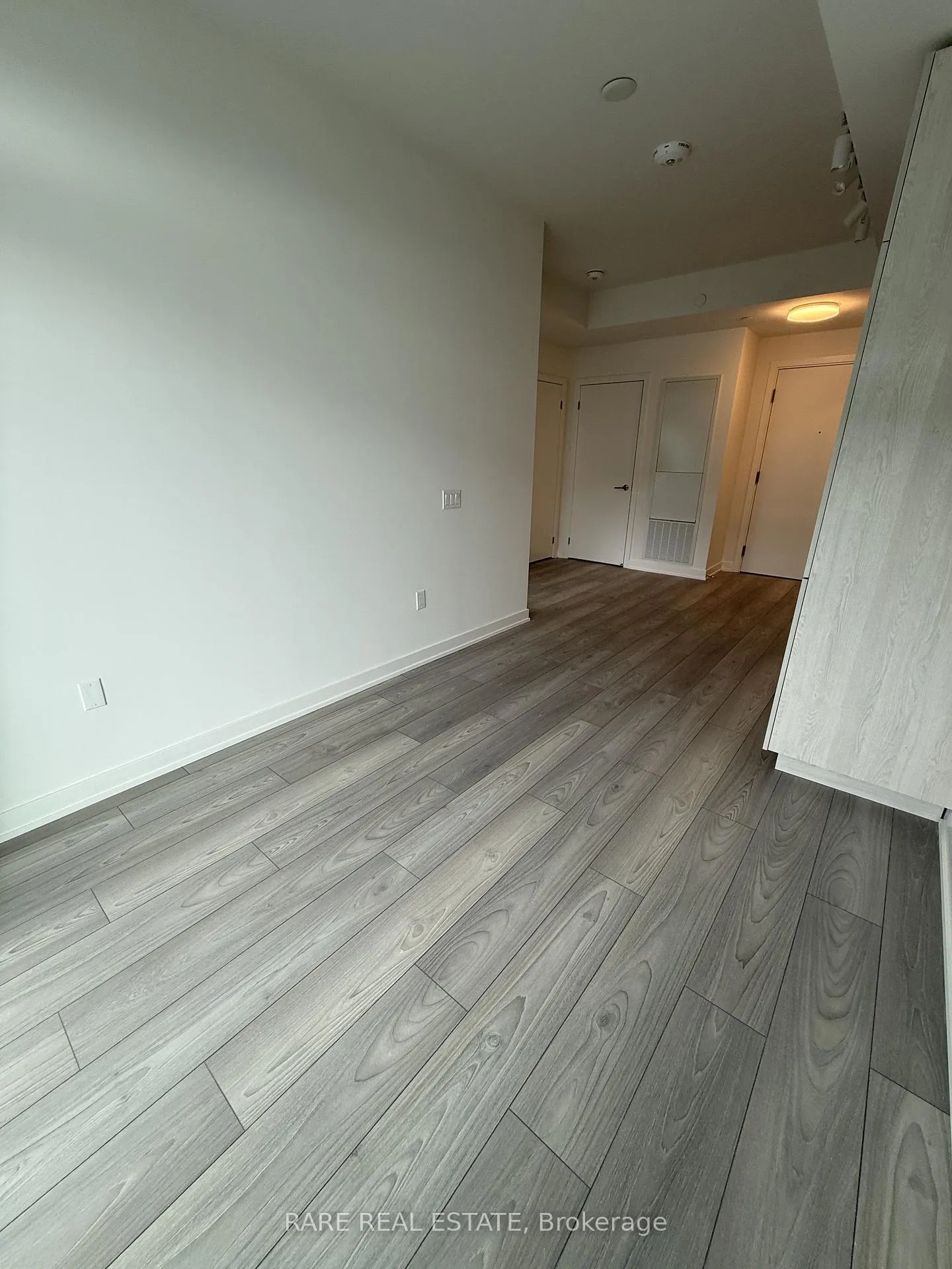 Photo 8 of Unit 2706, 110 Broadway Avenue, Toronto, Mount Pleasant West — HOMEH