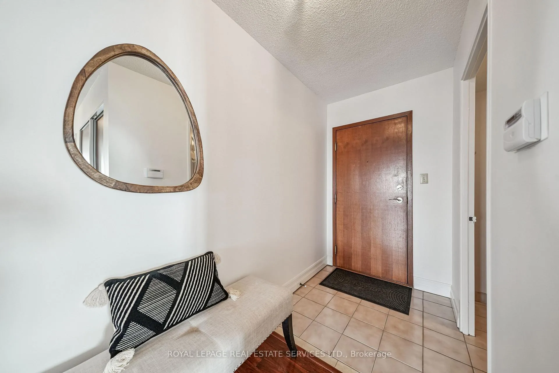 Photo 4 of Unit 1716, 268 Ridley Boulevard, Toronto, Bedford Park-Nortown — HOMEH