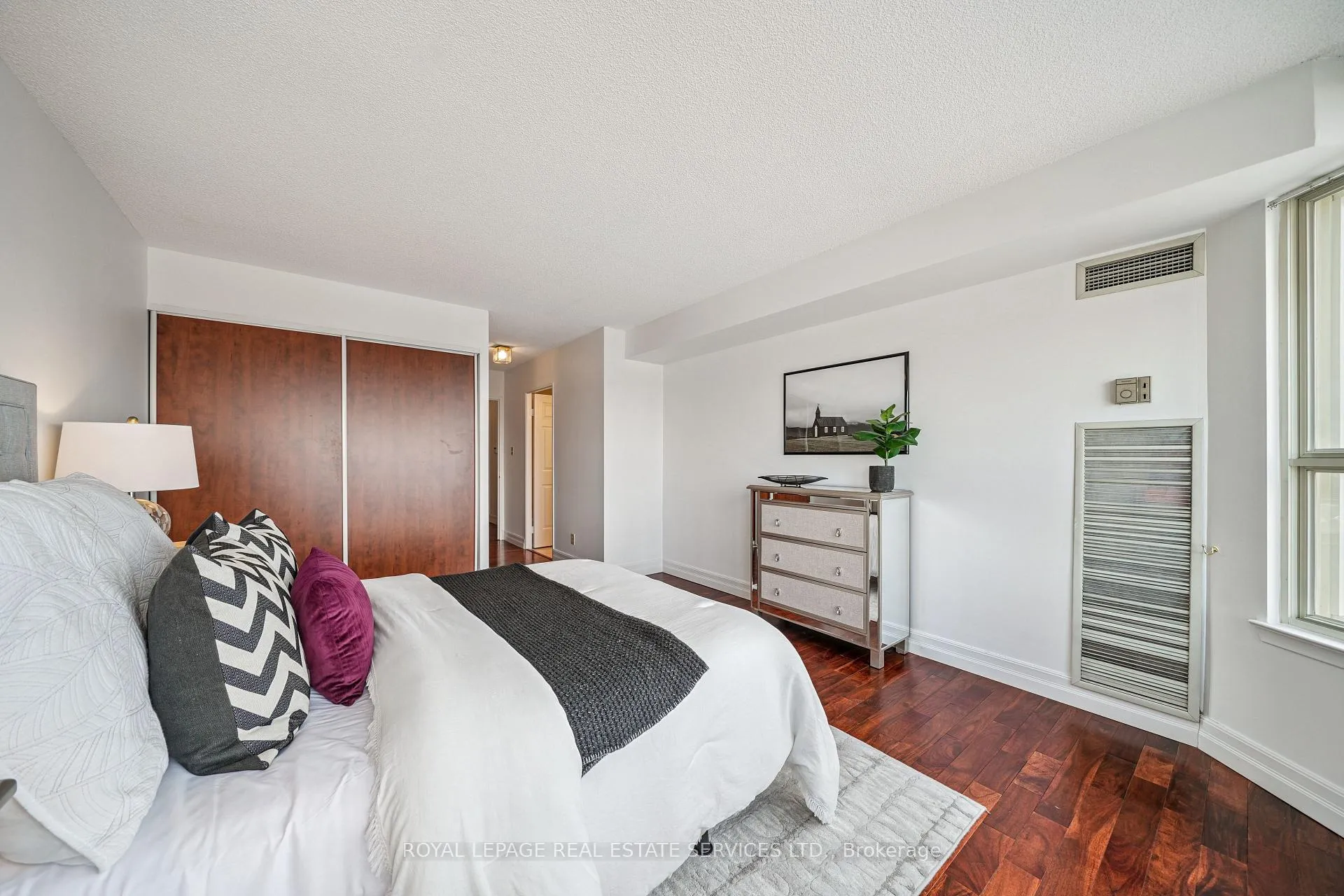 Photo 18 of Unit 1716, 268 Ridley Boulevard, Toronto, Bedford Park-Nortown — HOMEH